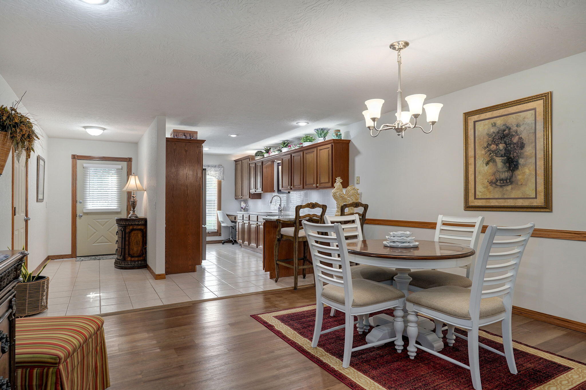 4703 South Kickapoo Avenue Property Photo 6