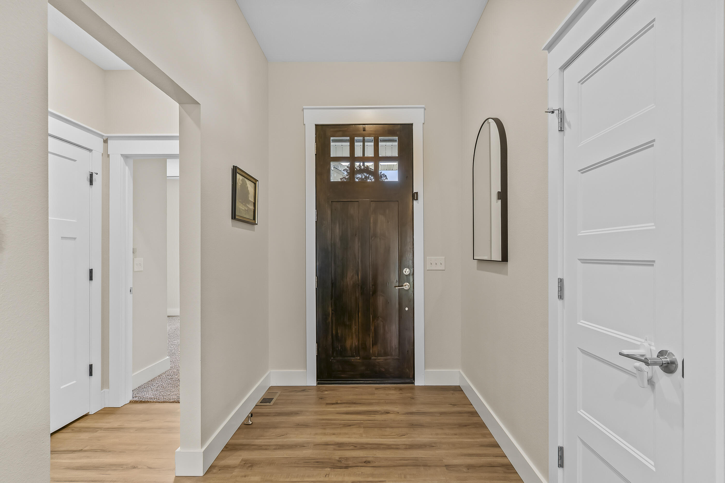 1102 South Strait Avenue Property Photo 6