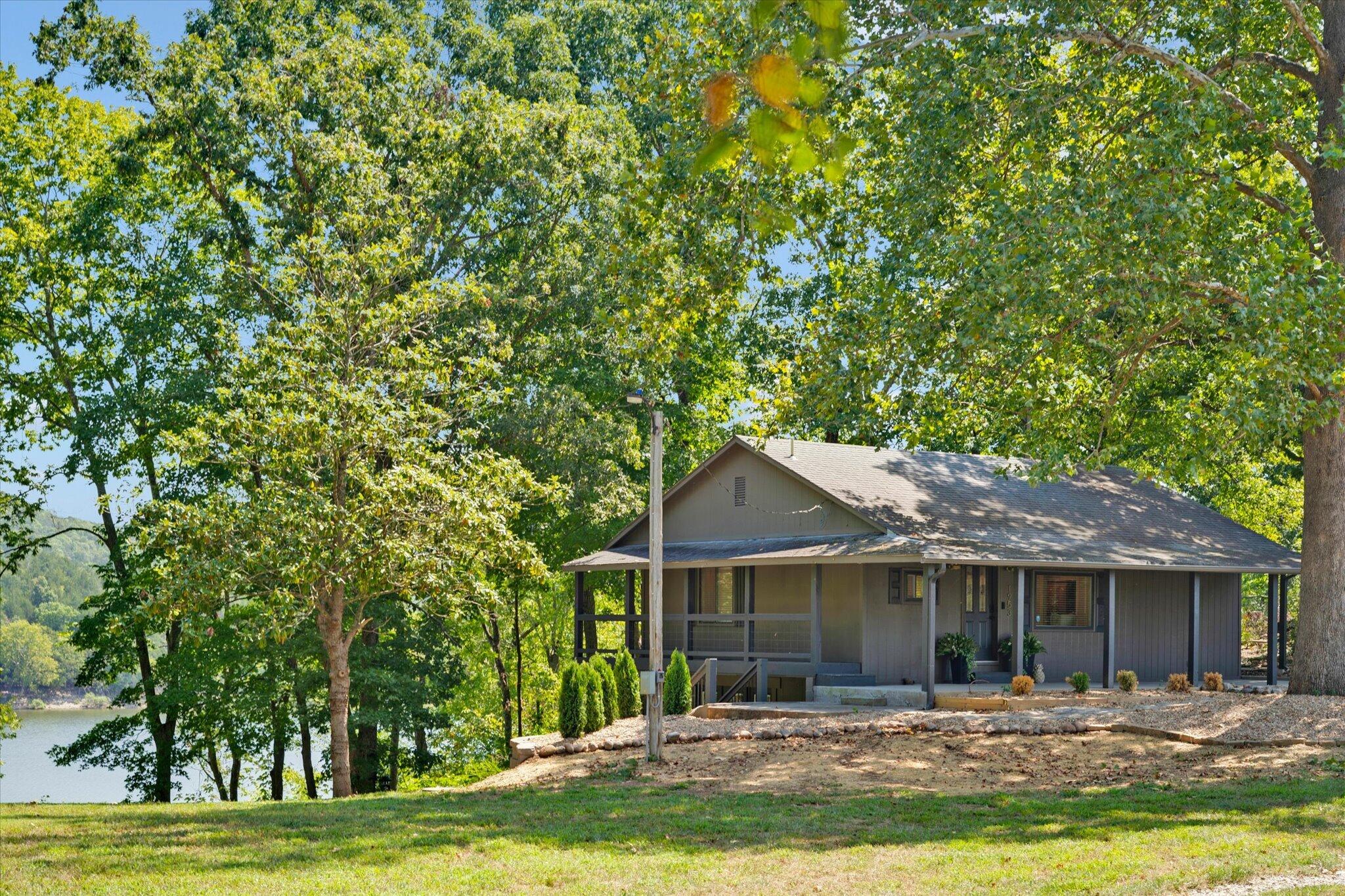 1953 Eaglecrest Road Property Photo 2