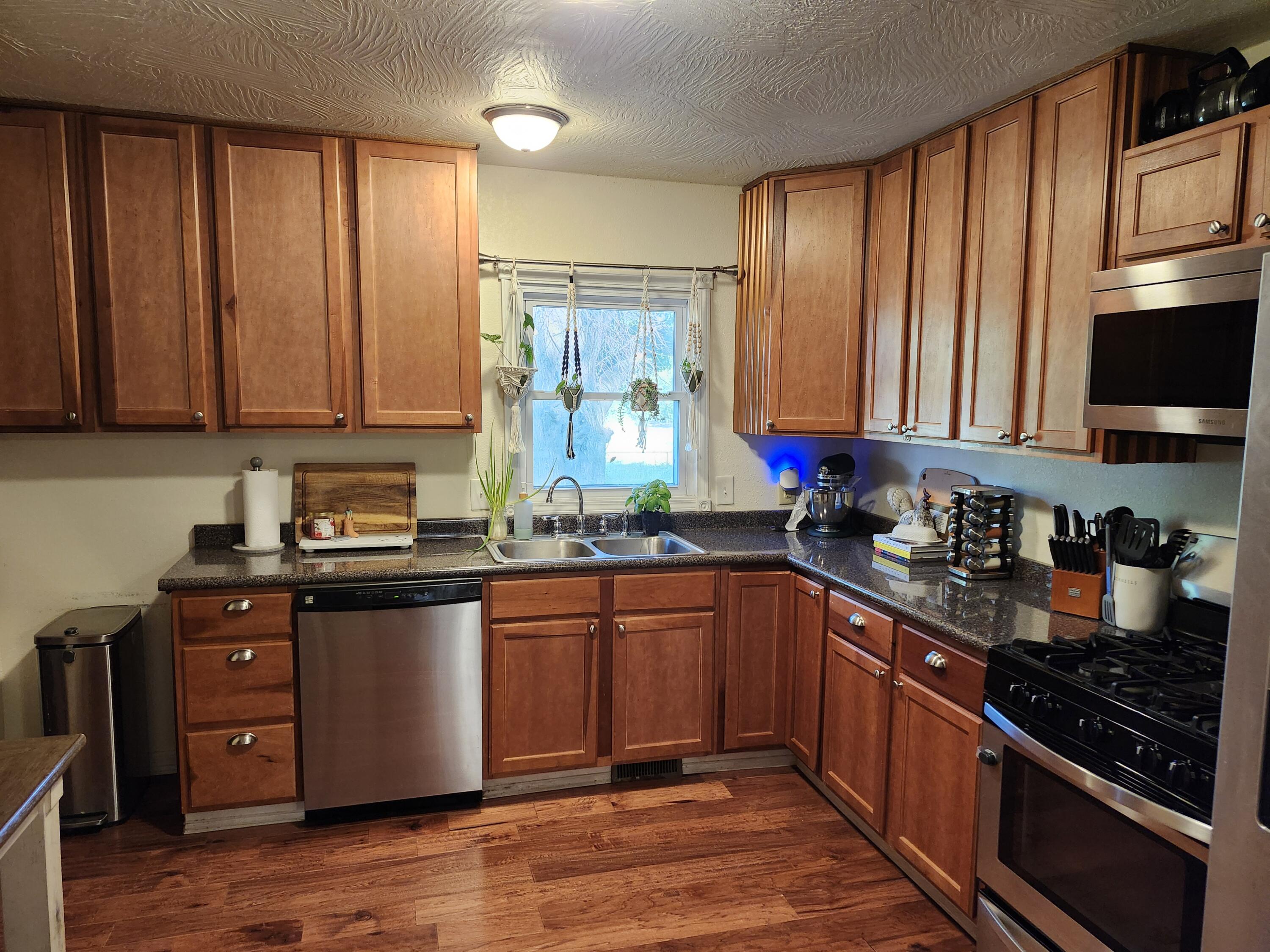 1507 North North Riverside Road Property Photo 13