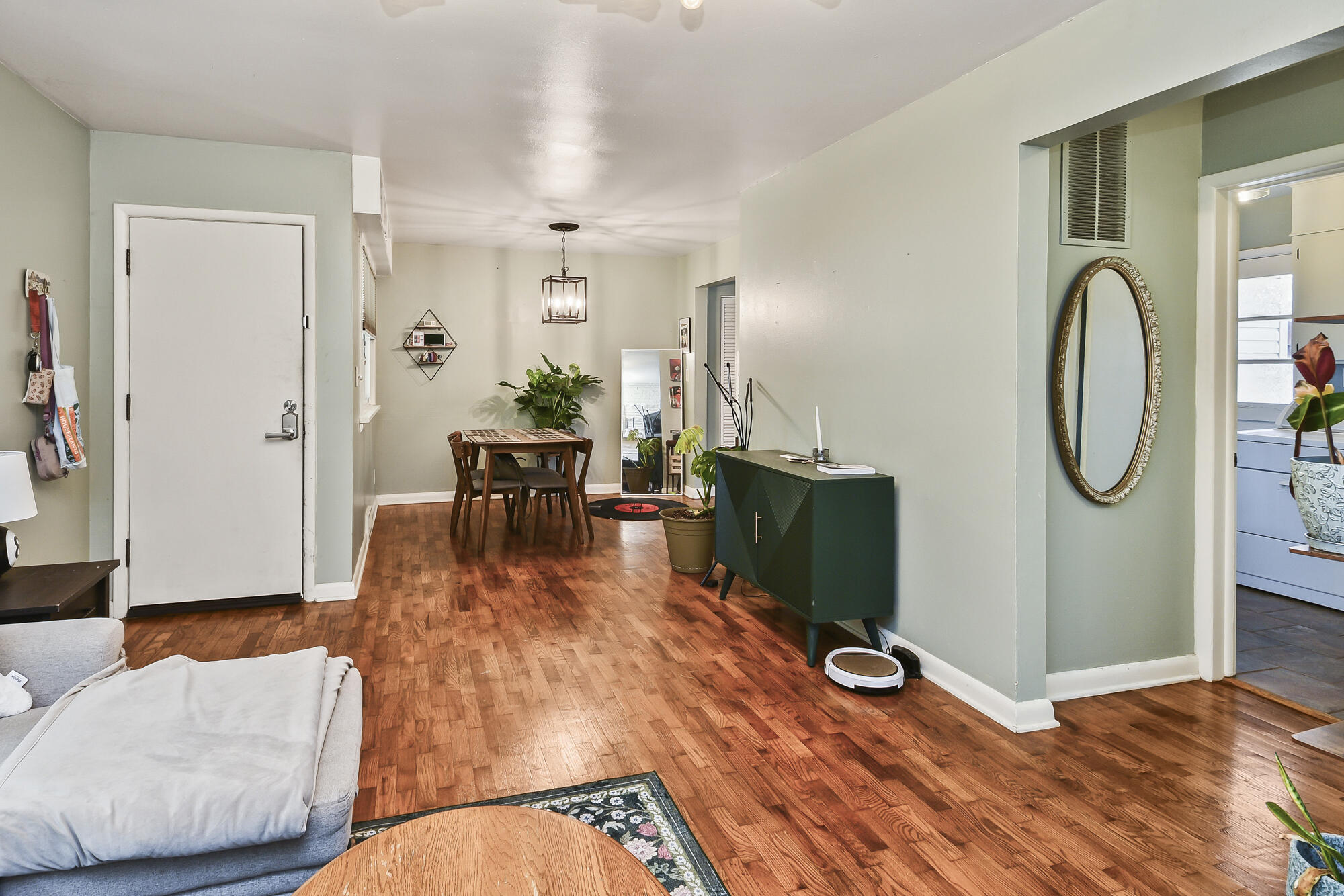1035 East Linwood Terrace Property Photo 14