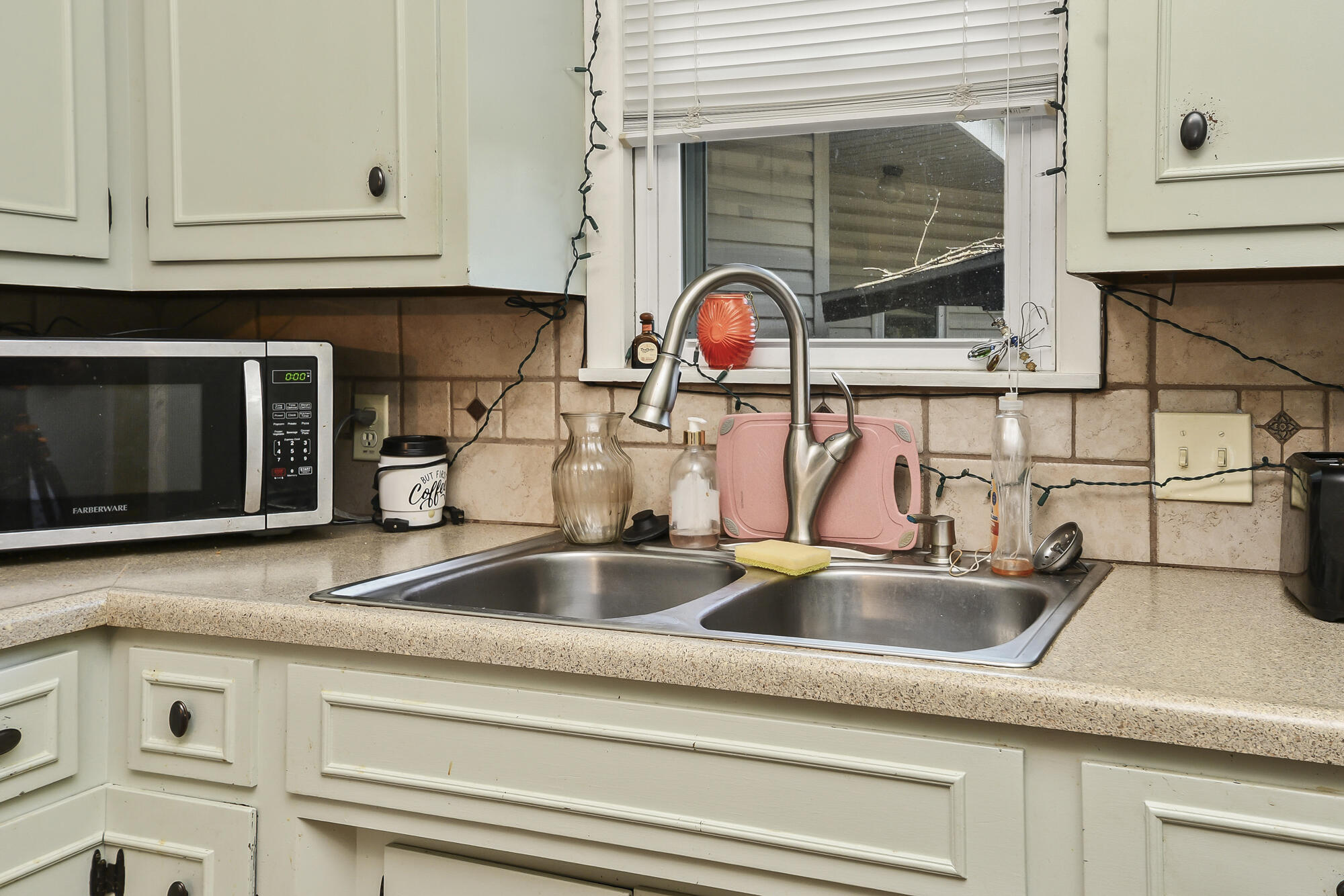 1035 East Linwood Terrace Property Photo 20