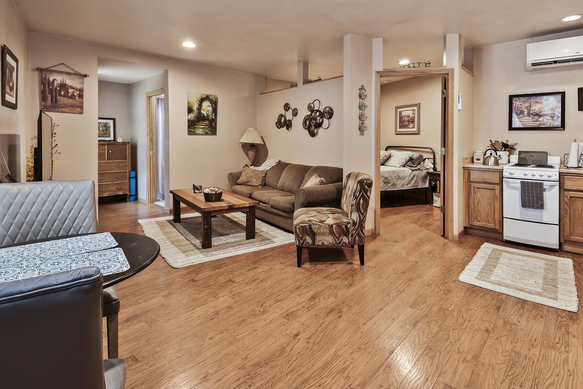 1035 East Linwood Terrace Property Photo 32