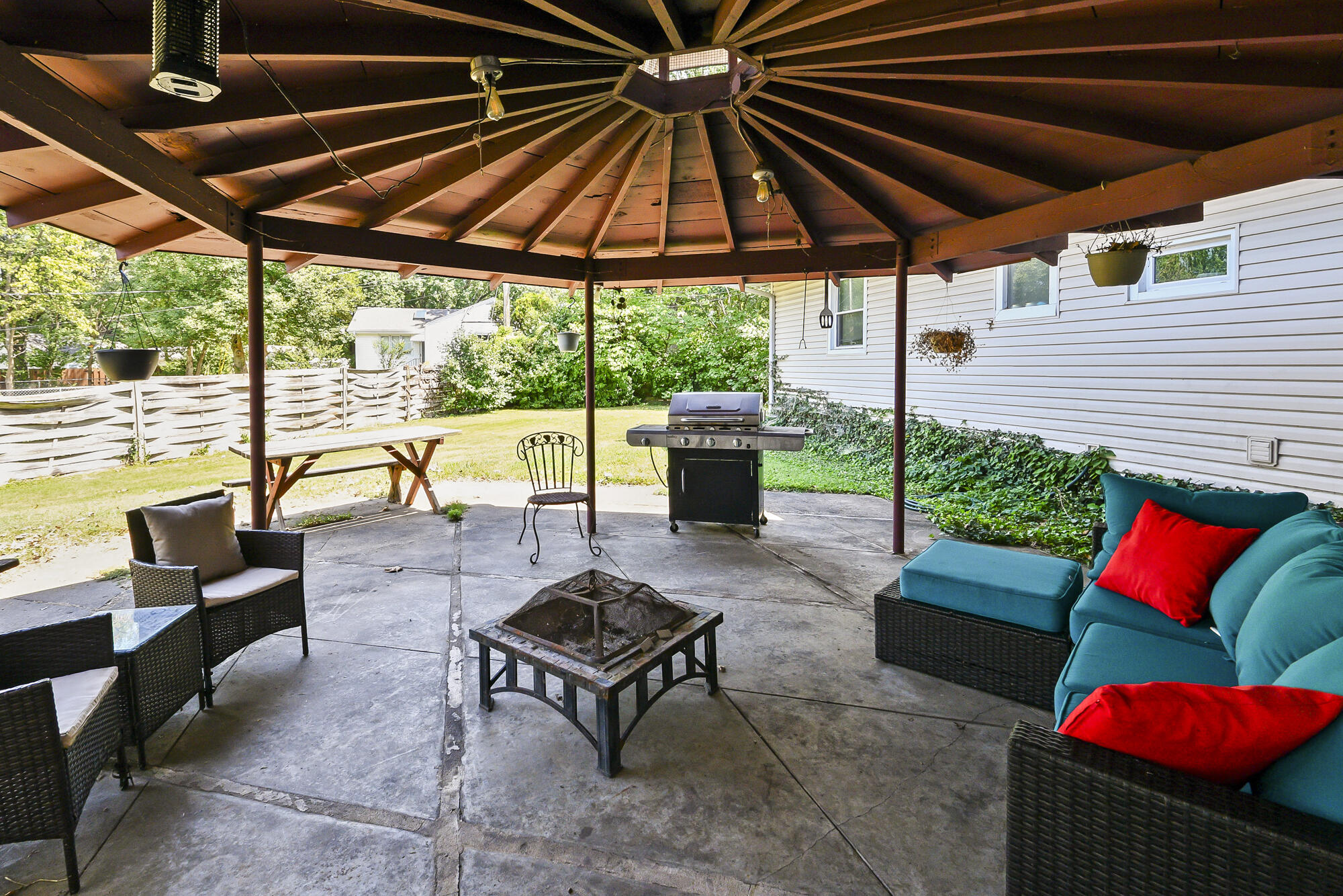 1035 East Linwood Terrace Property Photo 66