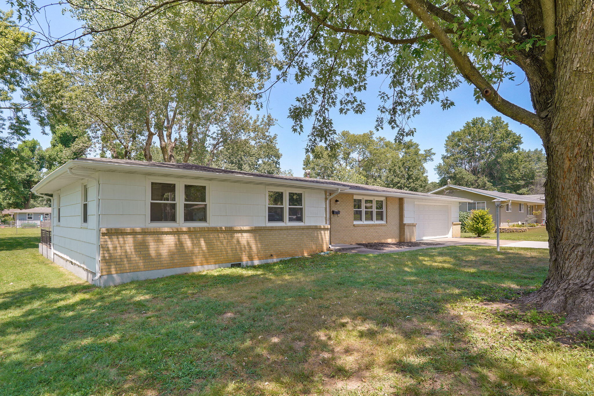 1214 7th Street Property Photo 3