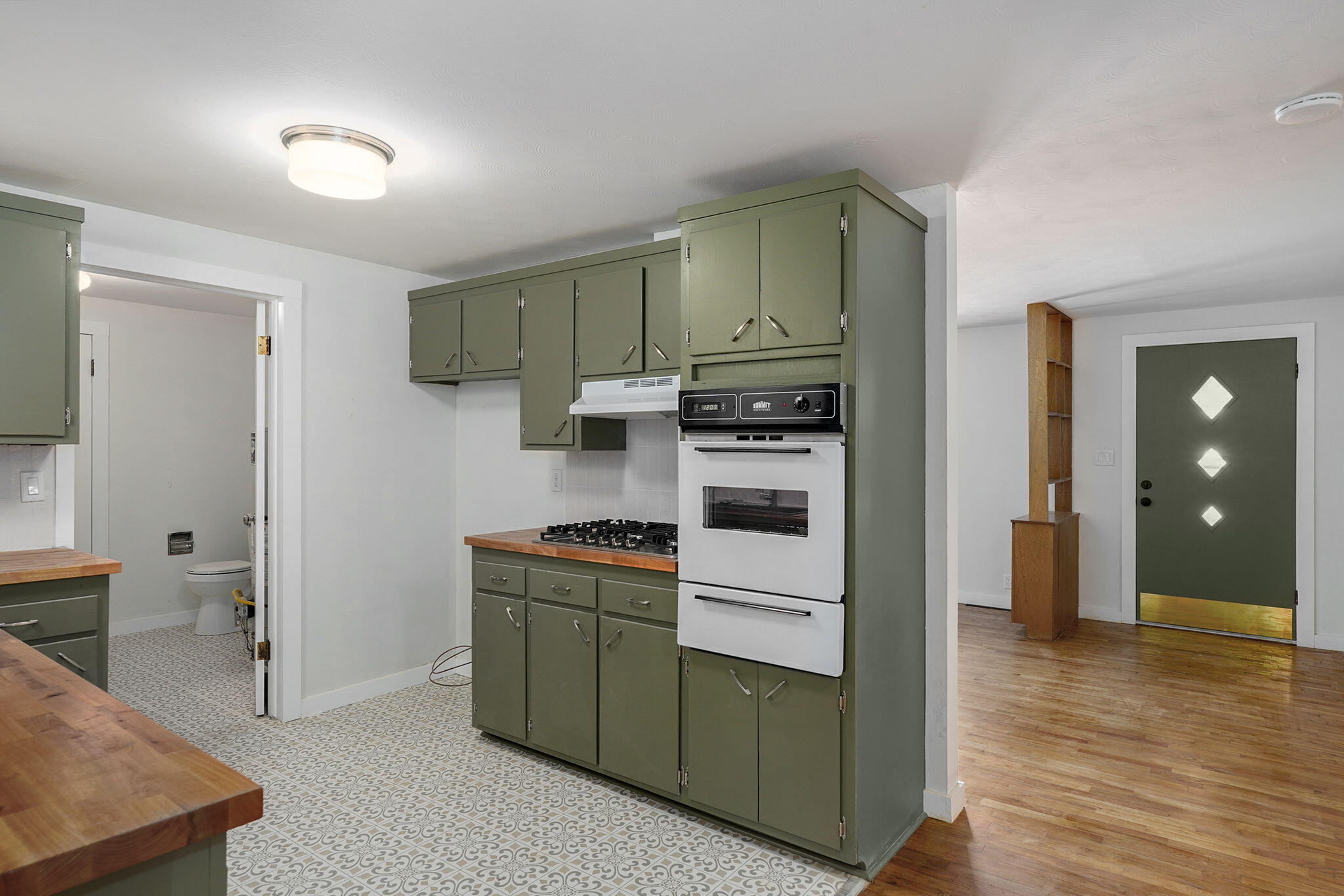 1214 7th Street Property Photo 9