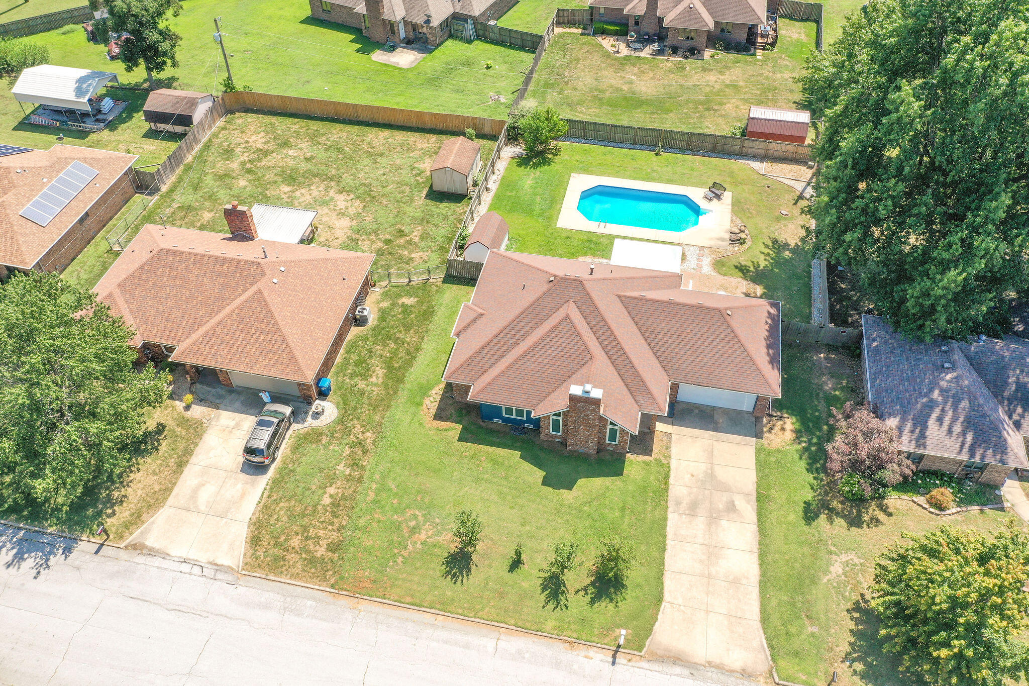 706 West Wasson Drive Property Photo 3