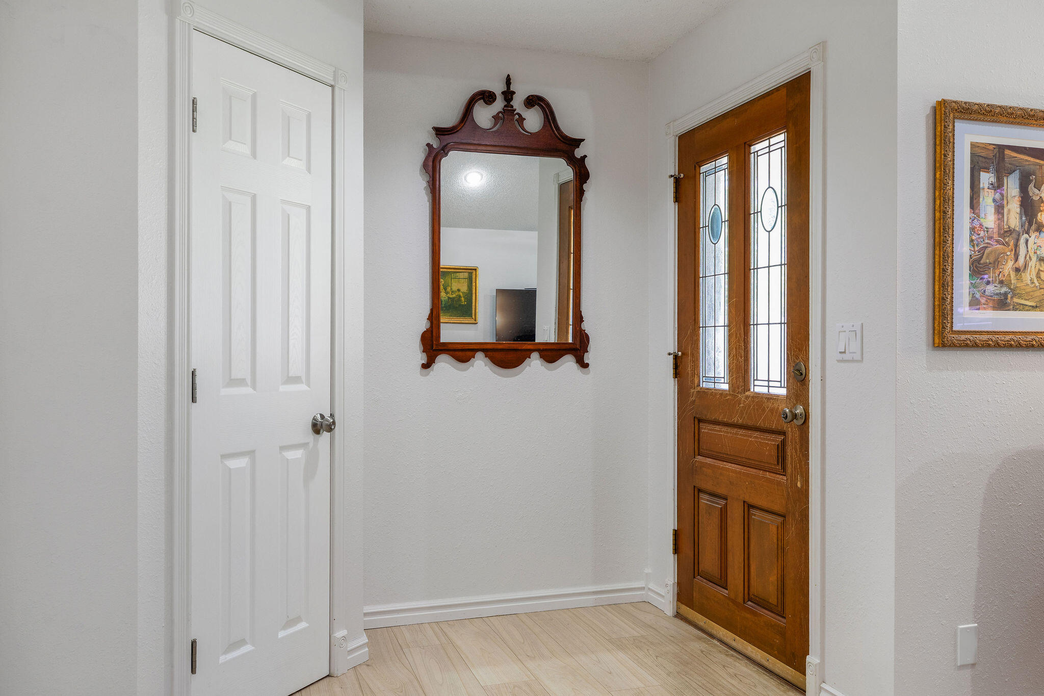 706 West Wasson Drive Property Photo 4
