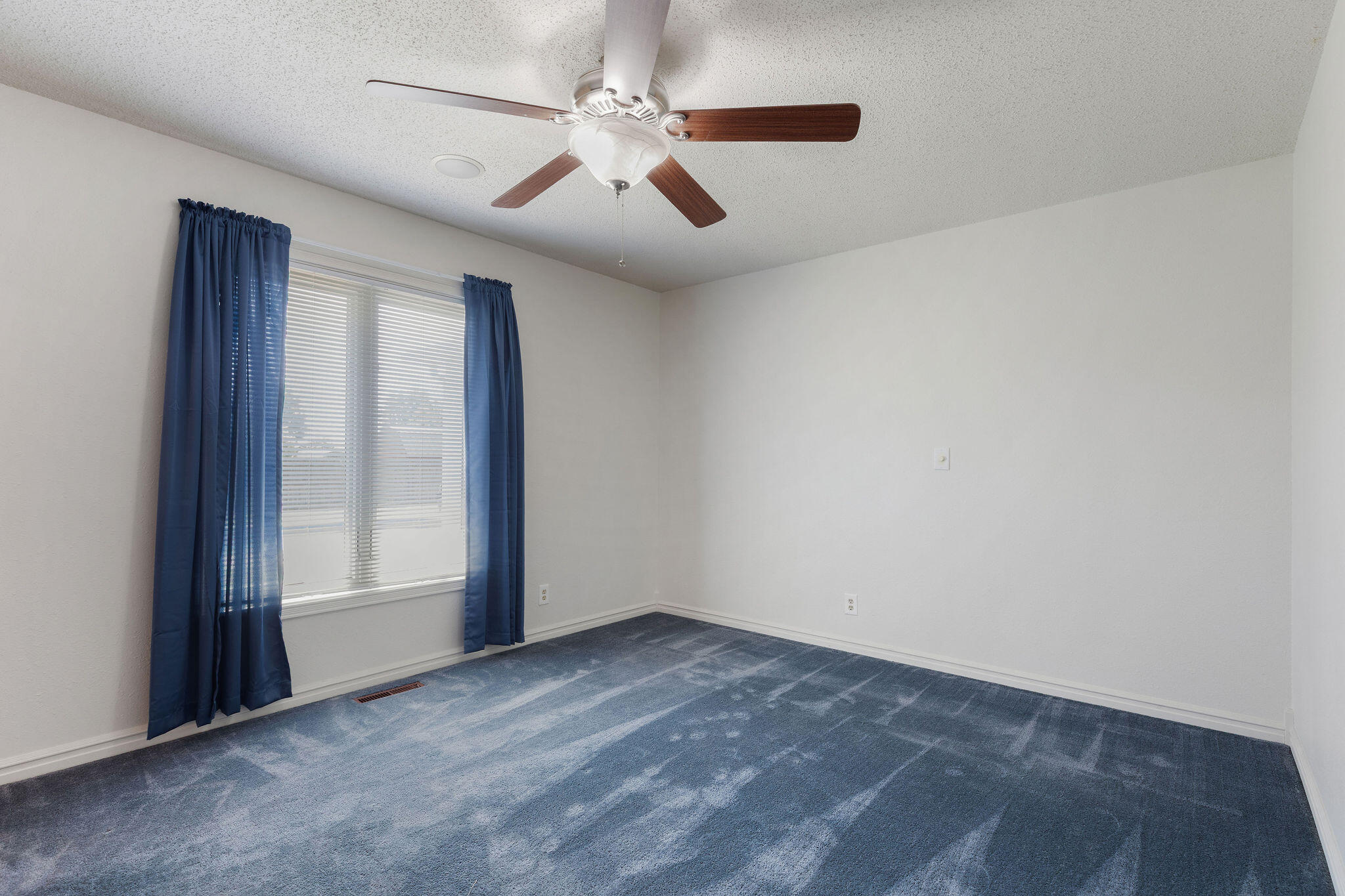 706 West Wasson Drive Property Photo 18