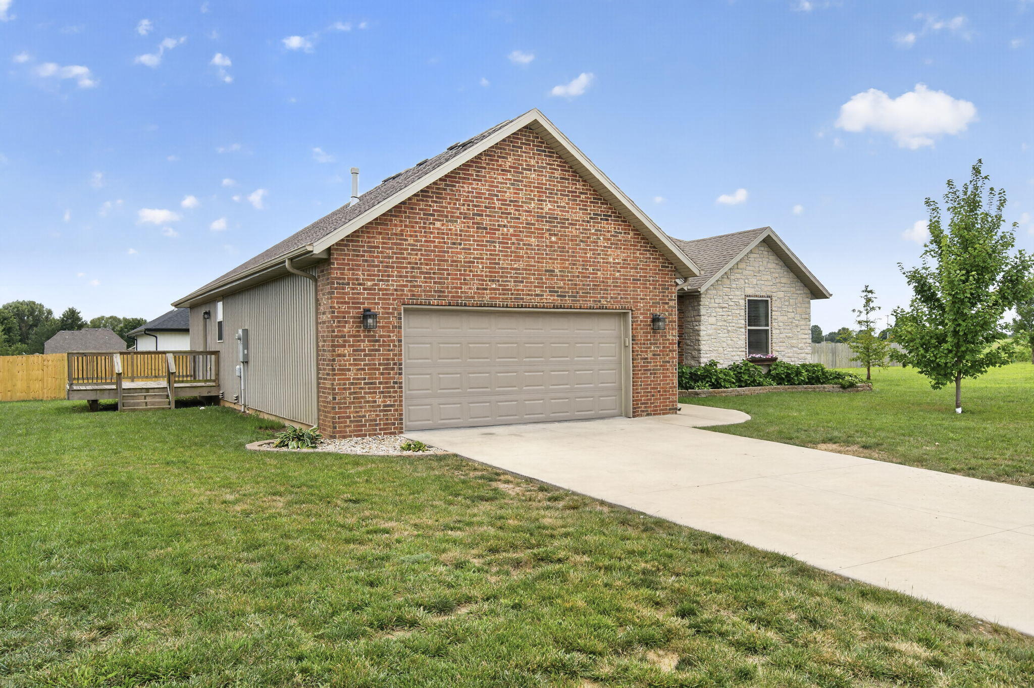 1910 East Whetstone Drive Property Photo 29