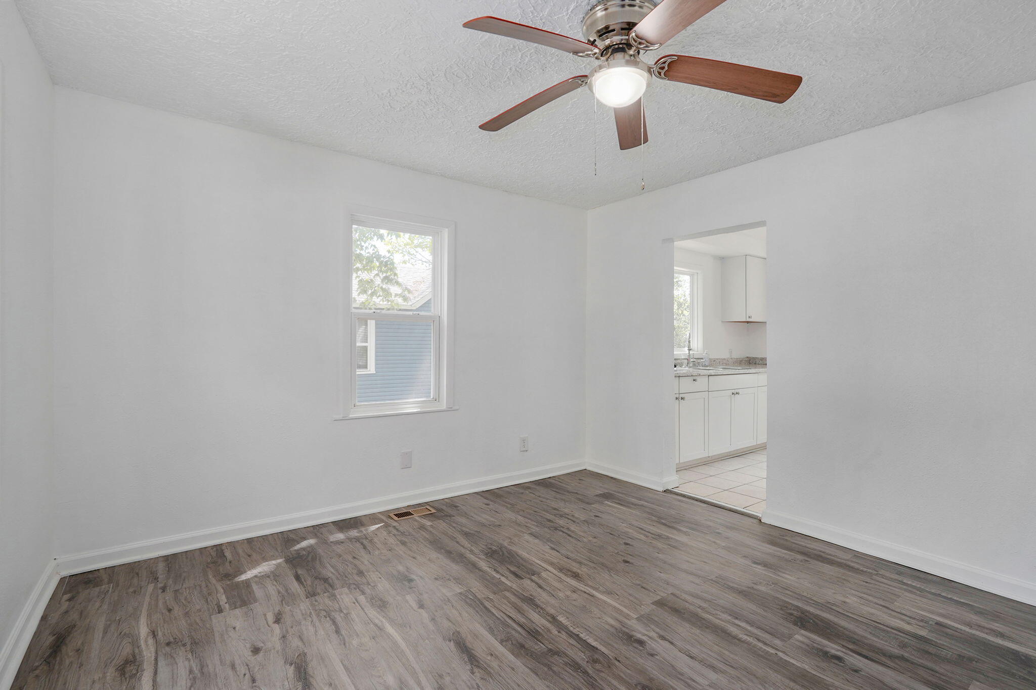 2540 West State Street Property Photo 4