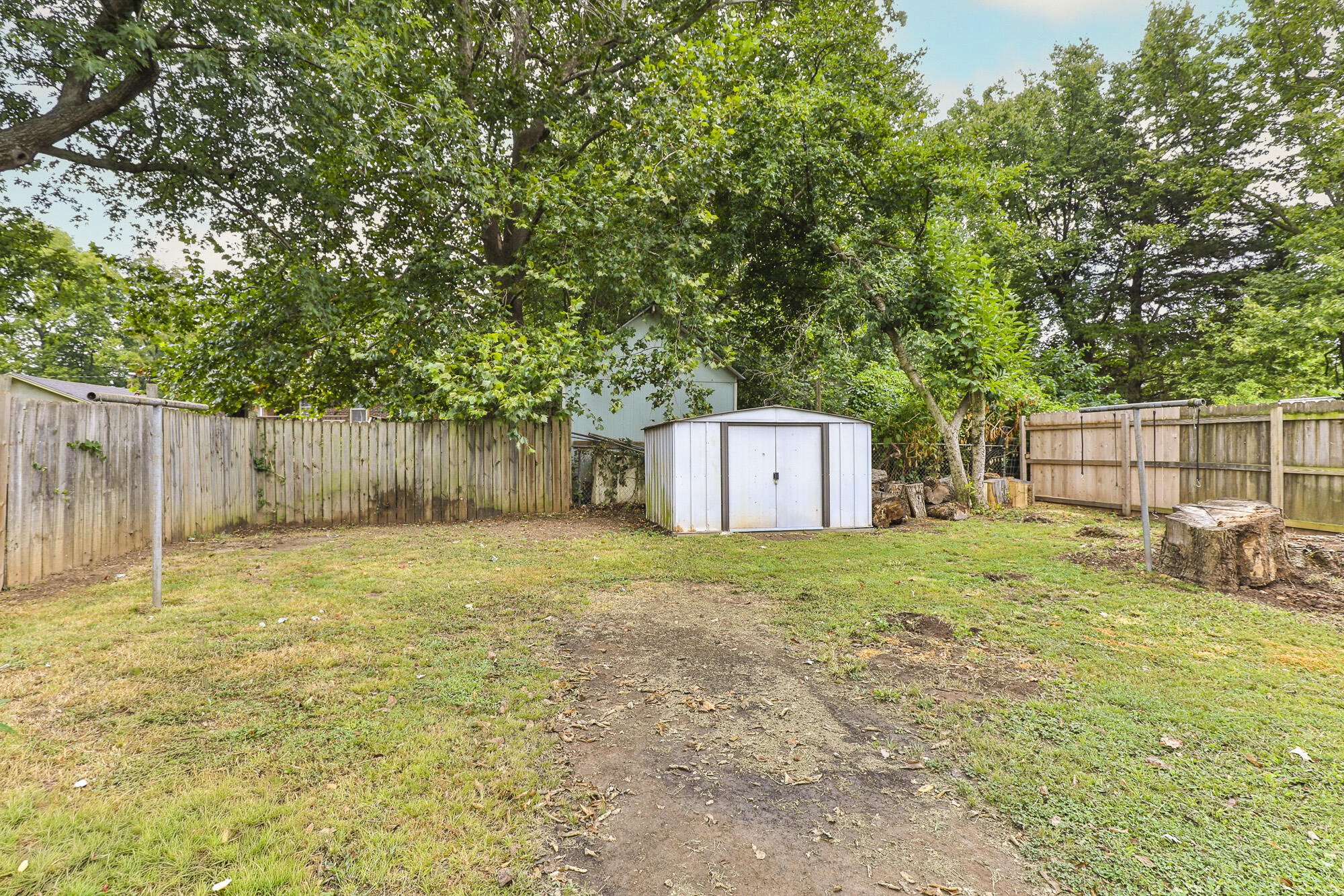 1138 South Fort Avenue Property Photo 29