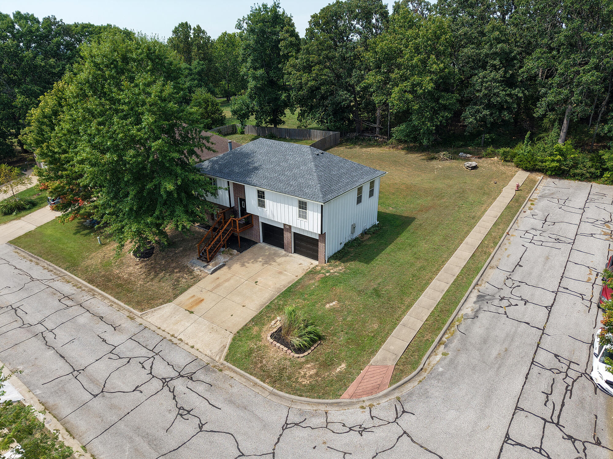 2013 East Jay Street Property Photo 1