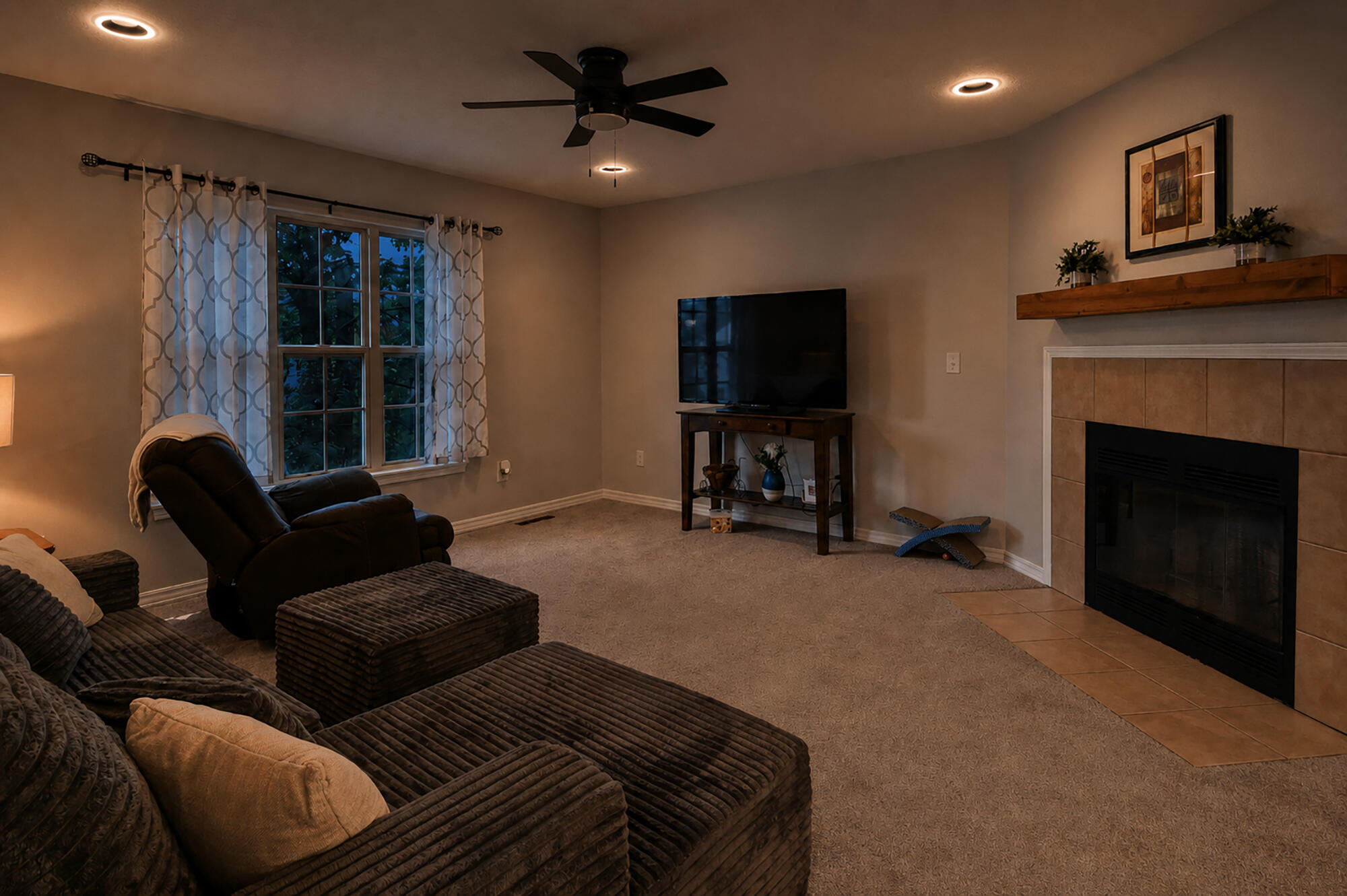 2013 East Jay Street Property Photo 15