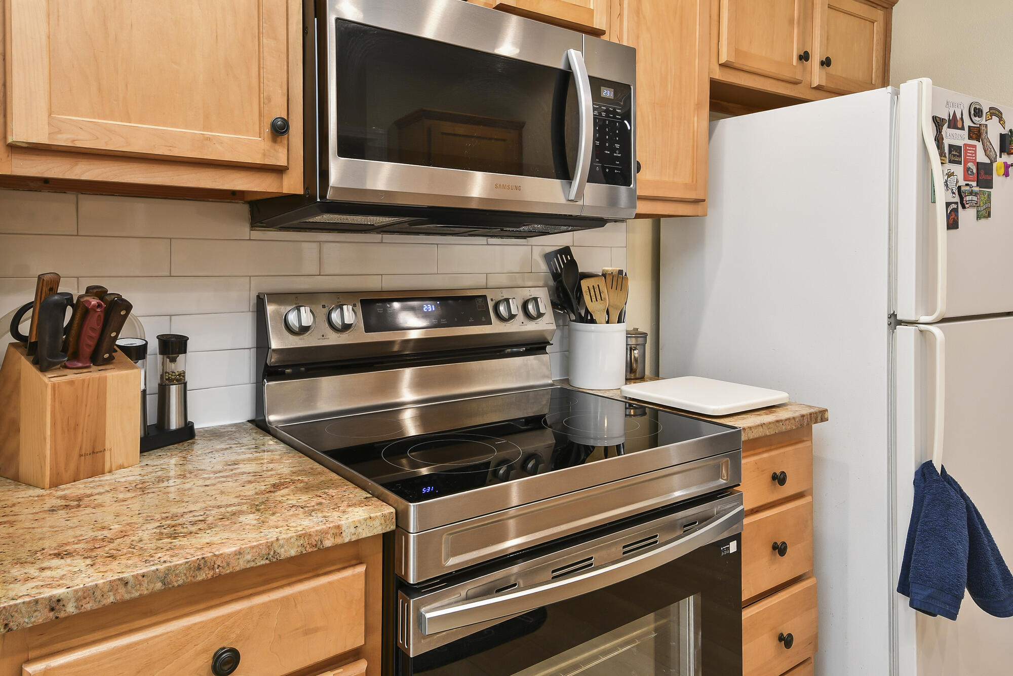 2013 East Jay Street Property Photo 22