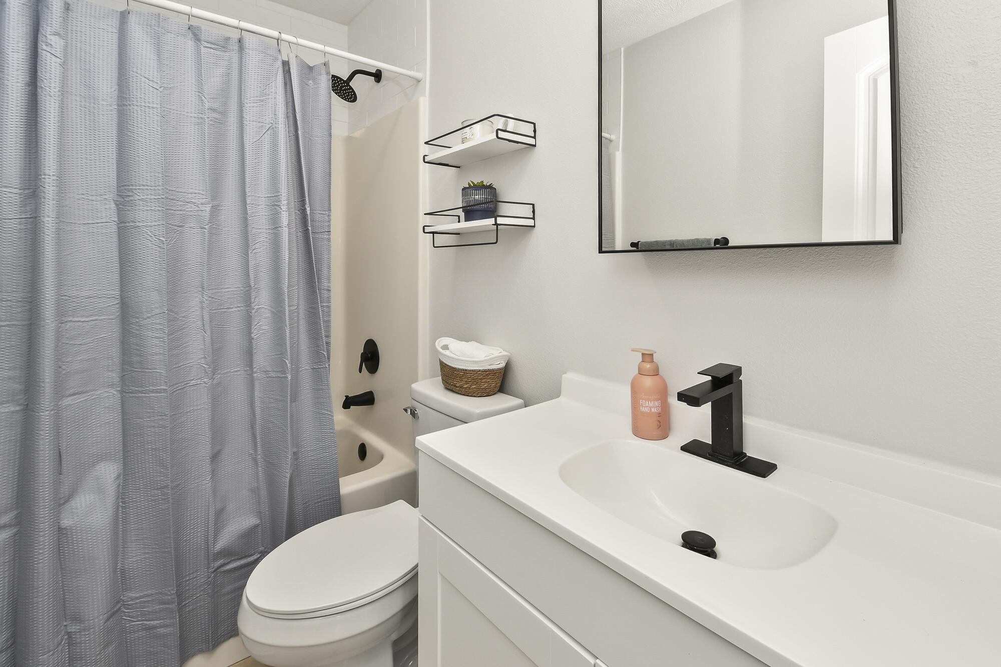2013 East Jay Street Property Photo 34