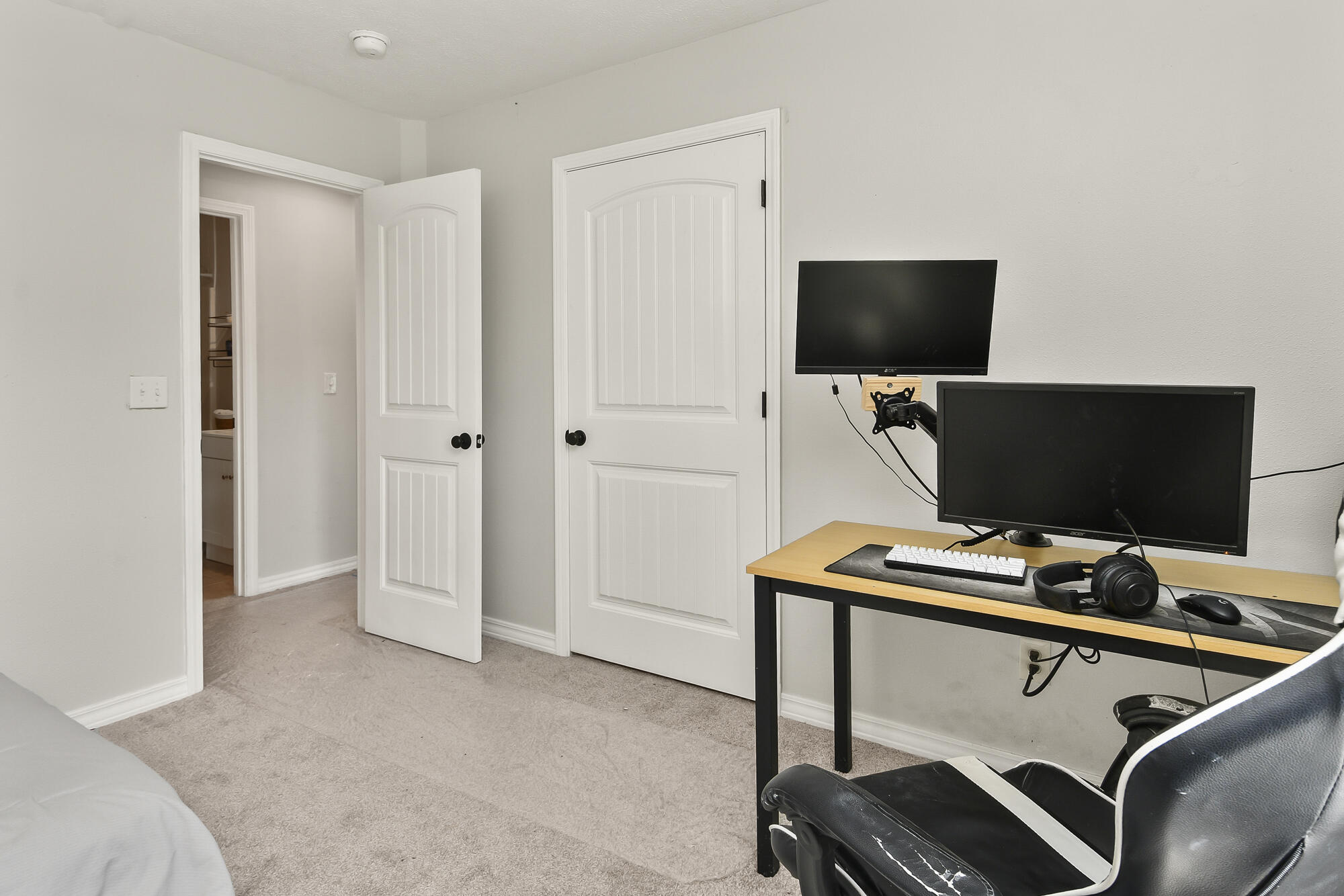 2013 East Jay Street Property Photo 38