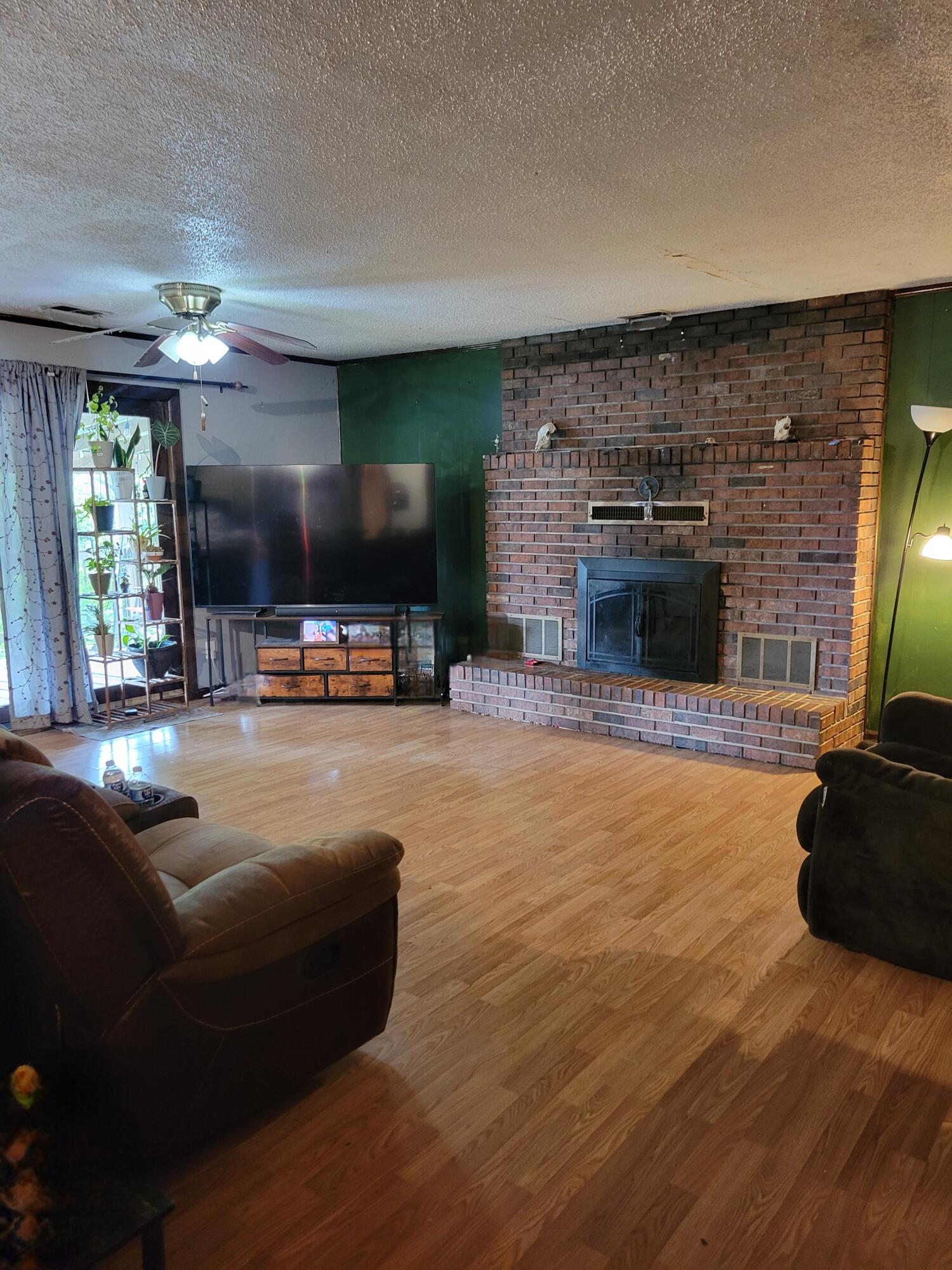 1607 Amy Street Property Photo 2