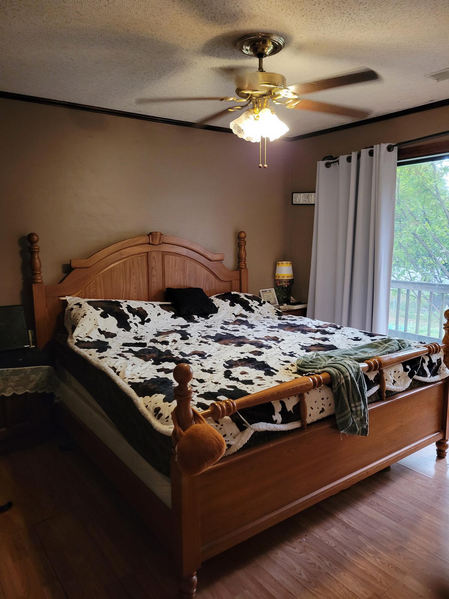 1607 Amy Street Property Photo 5