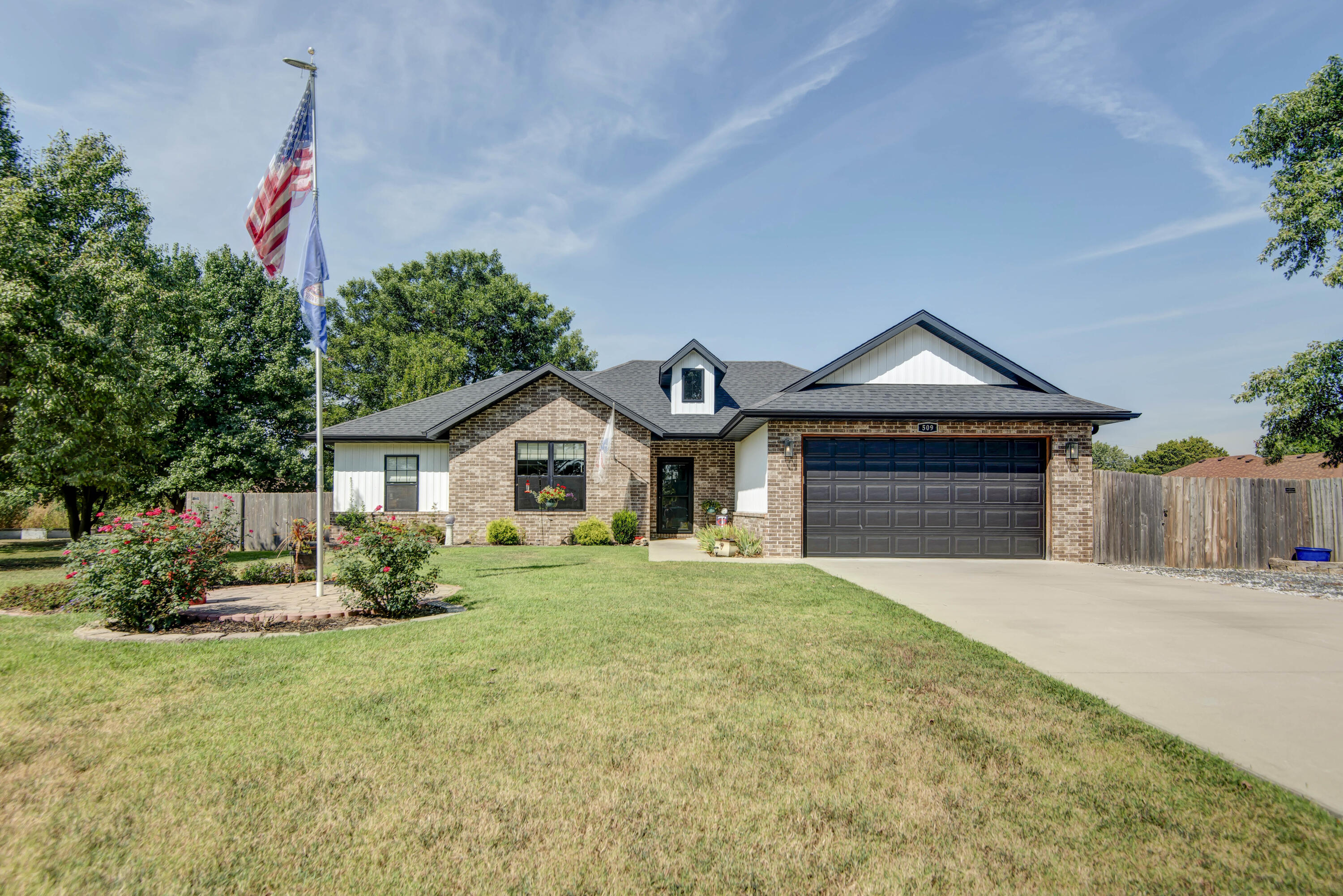 509 Tommy Avenue Property Photo 1
