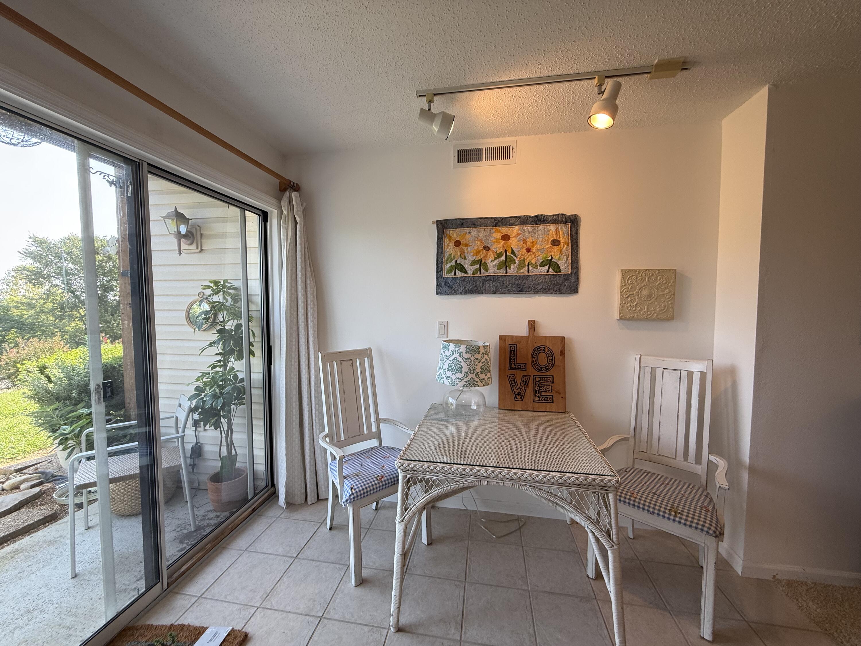 110 Vixen Circle B Property Photo 10