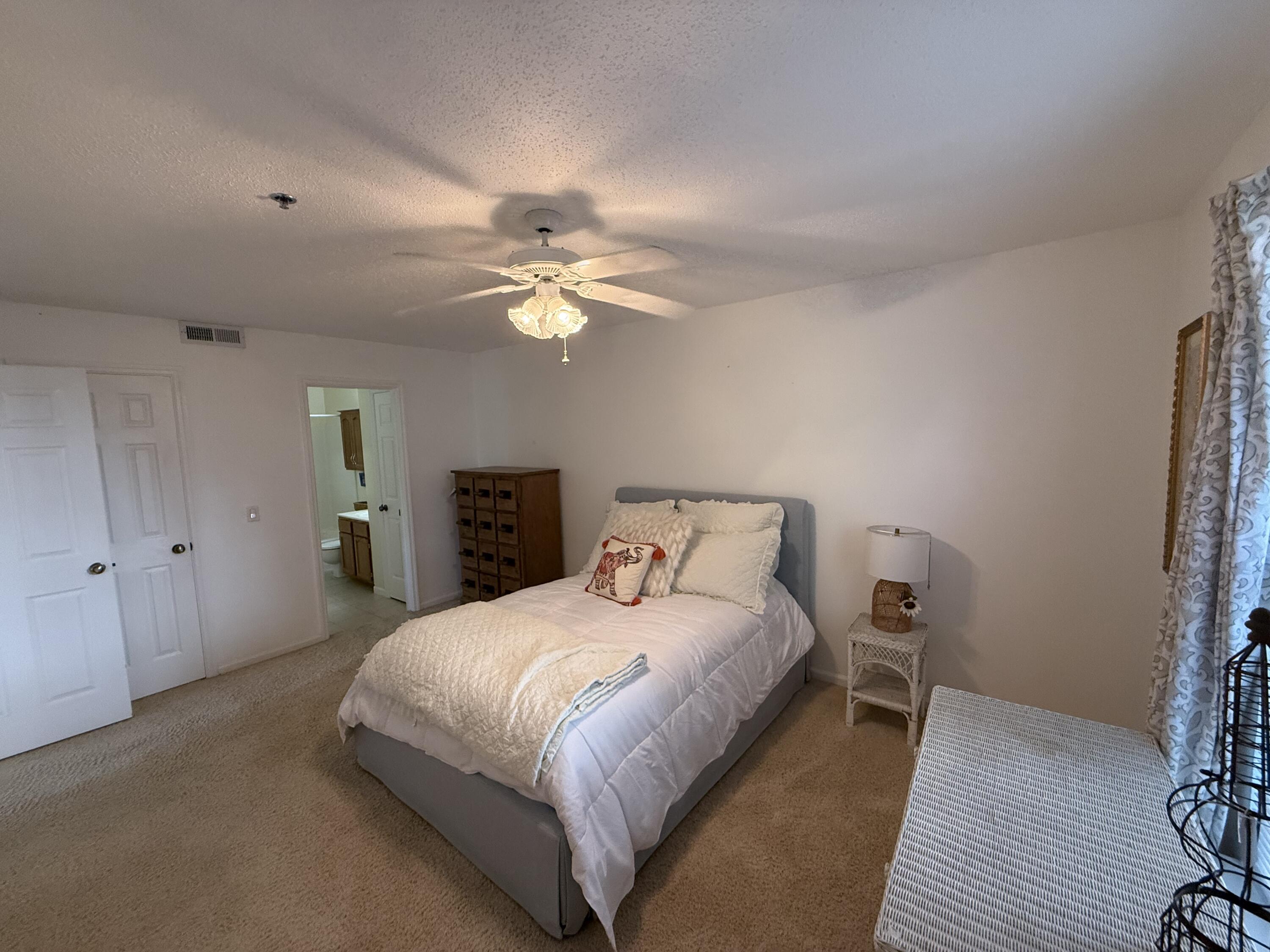 110 Vixen Circle B Property Photo 12