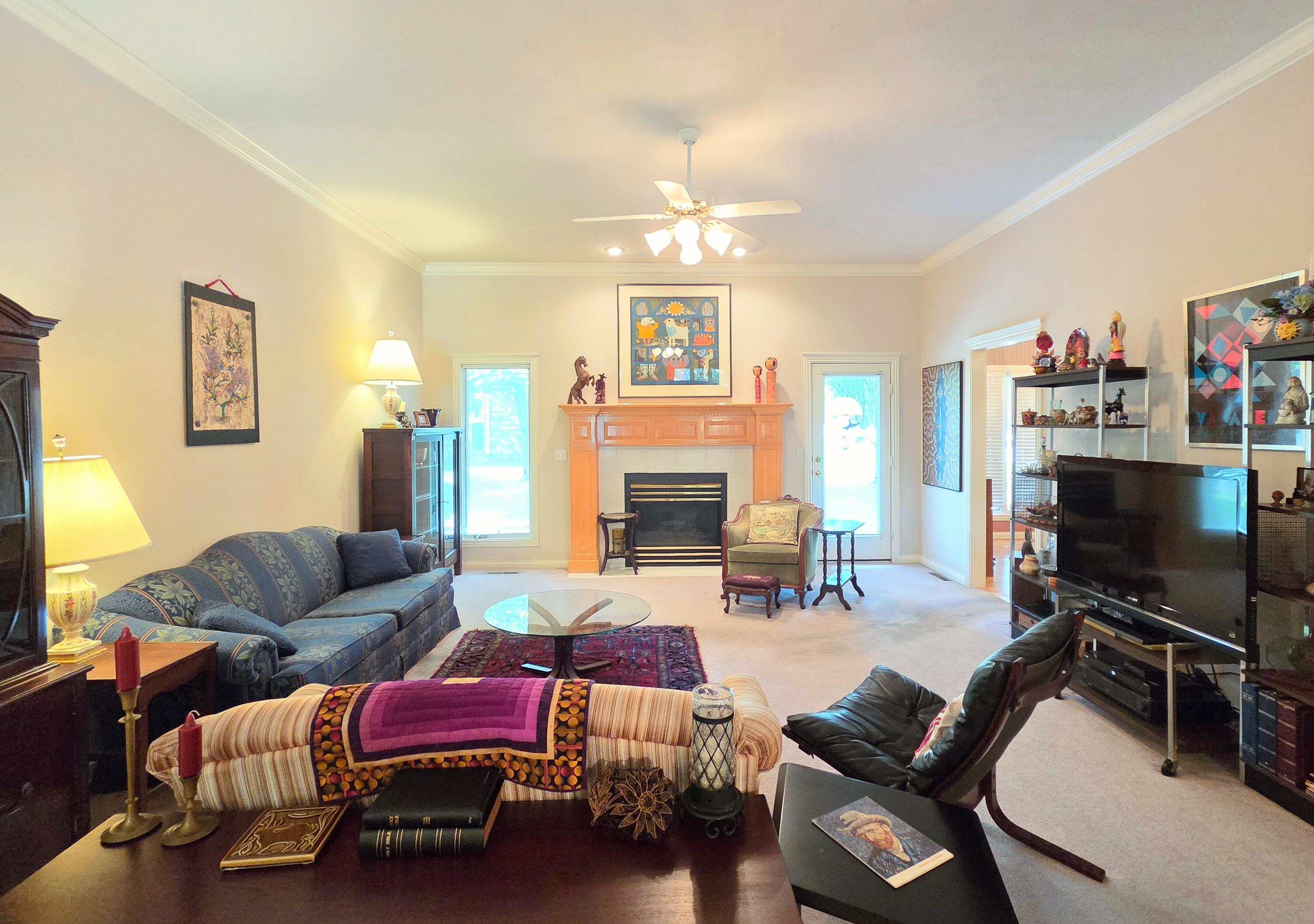 1228 West Beekman Street Property Photo 19