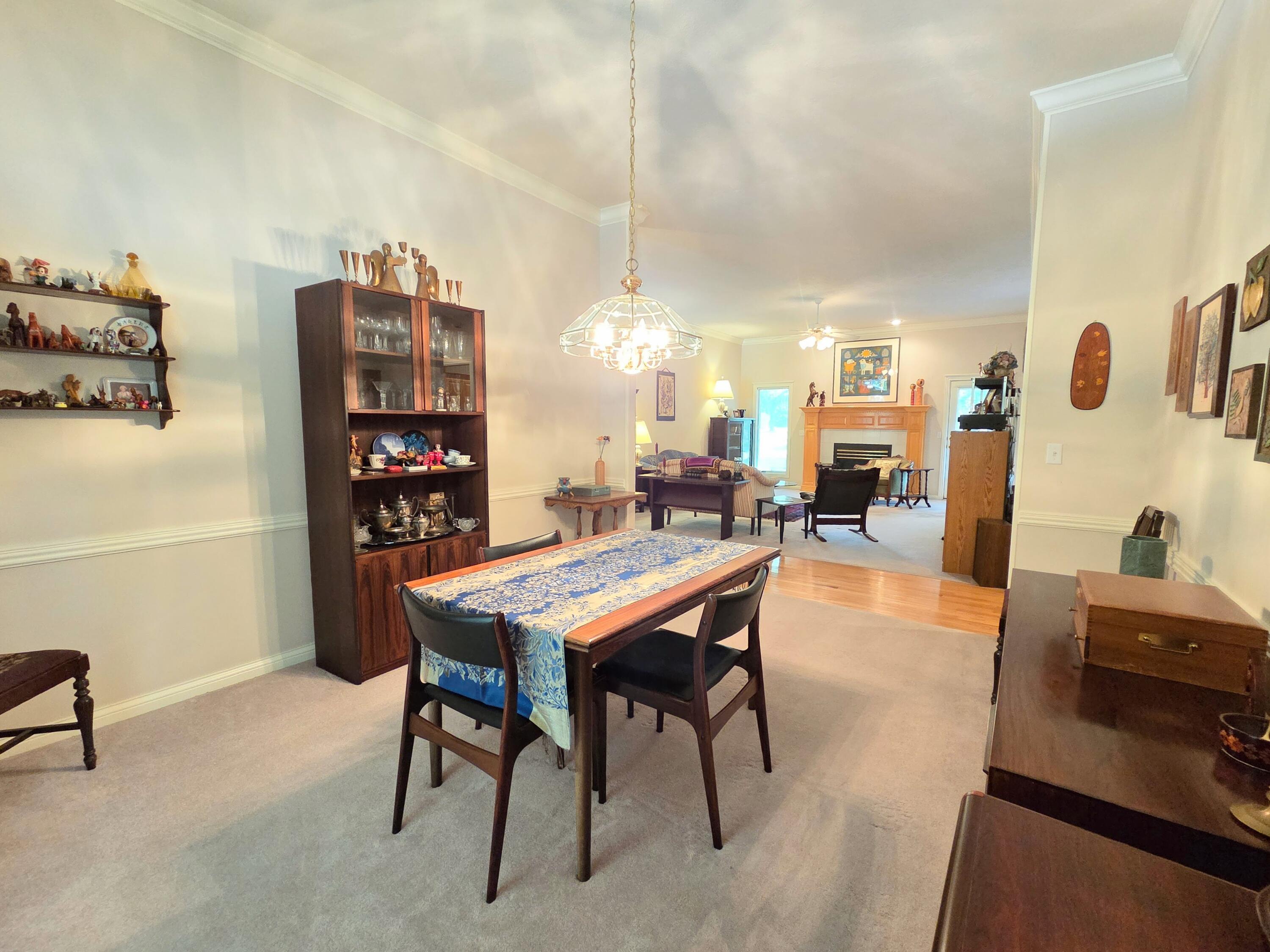 1228 West Beekman Street Property Photo 28