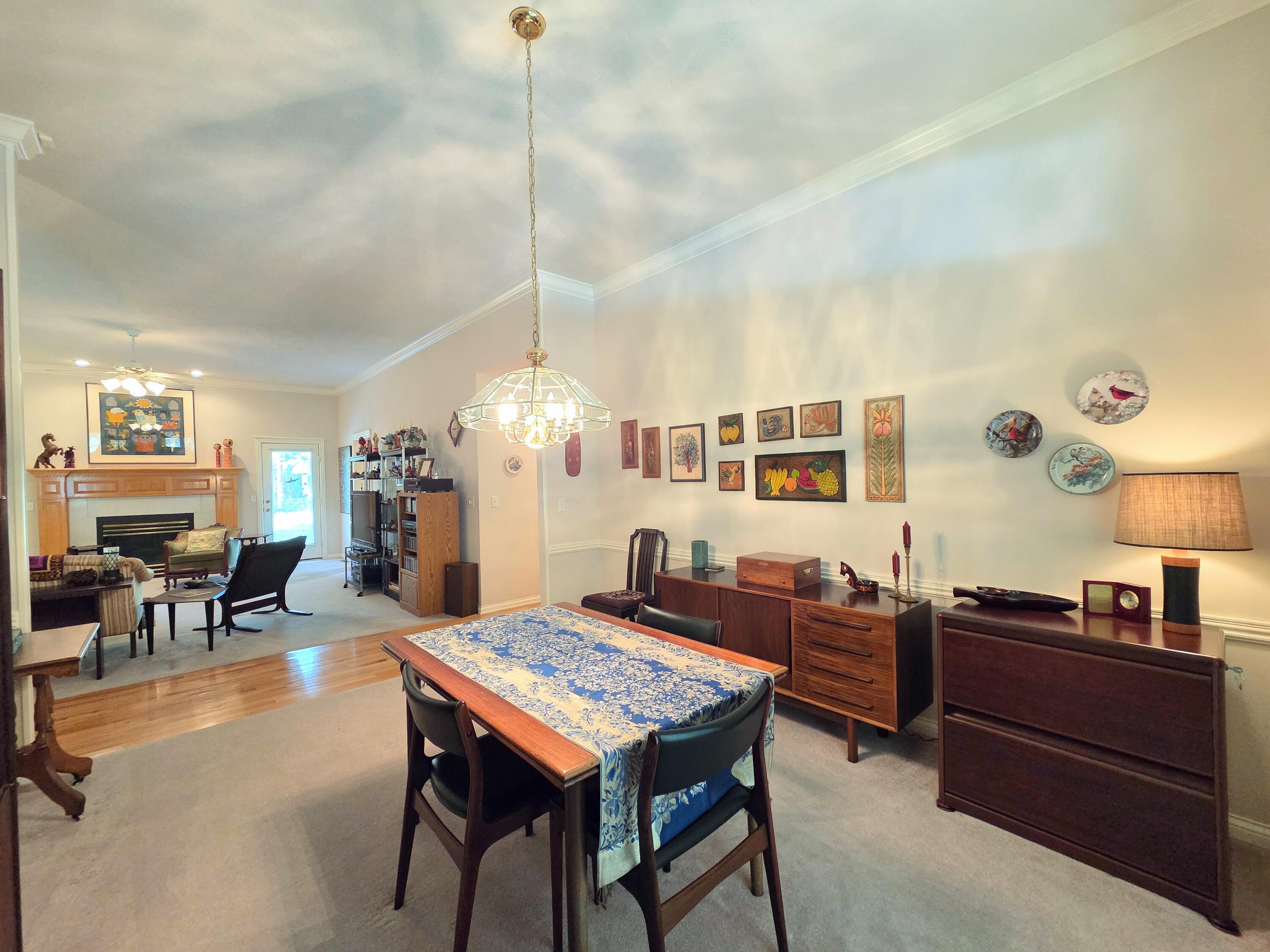 1228 West Beekman Street Property Photo 29