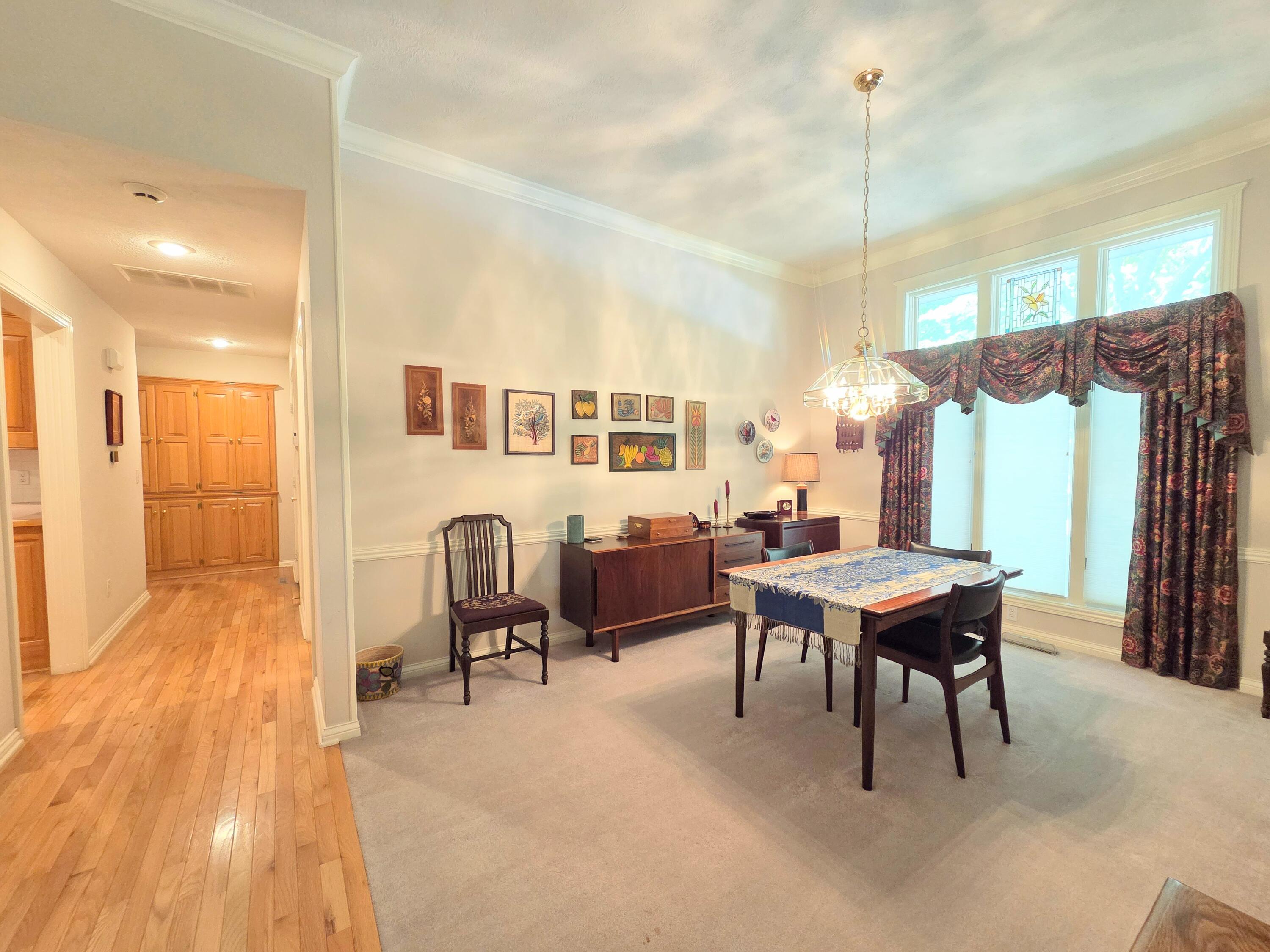 1228 West Beekman Street Property Photo 31