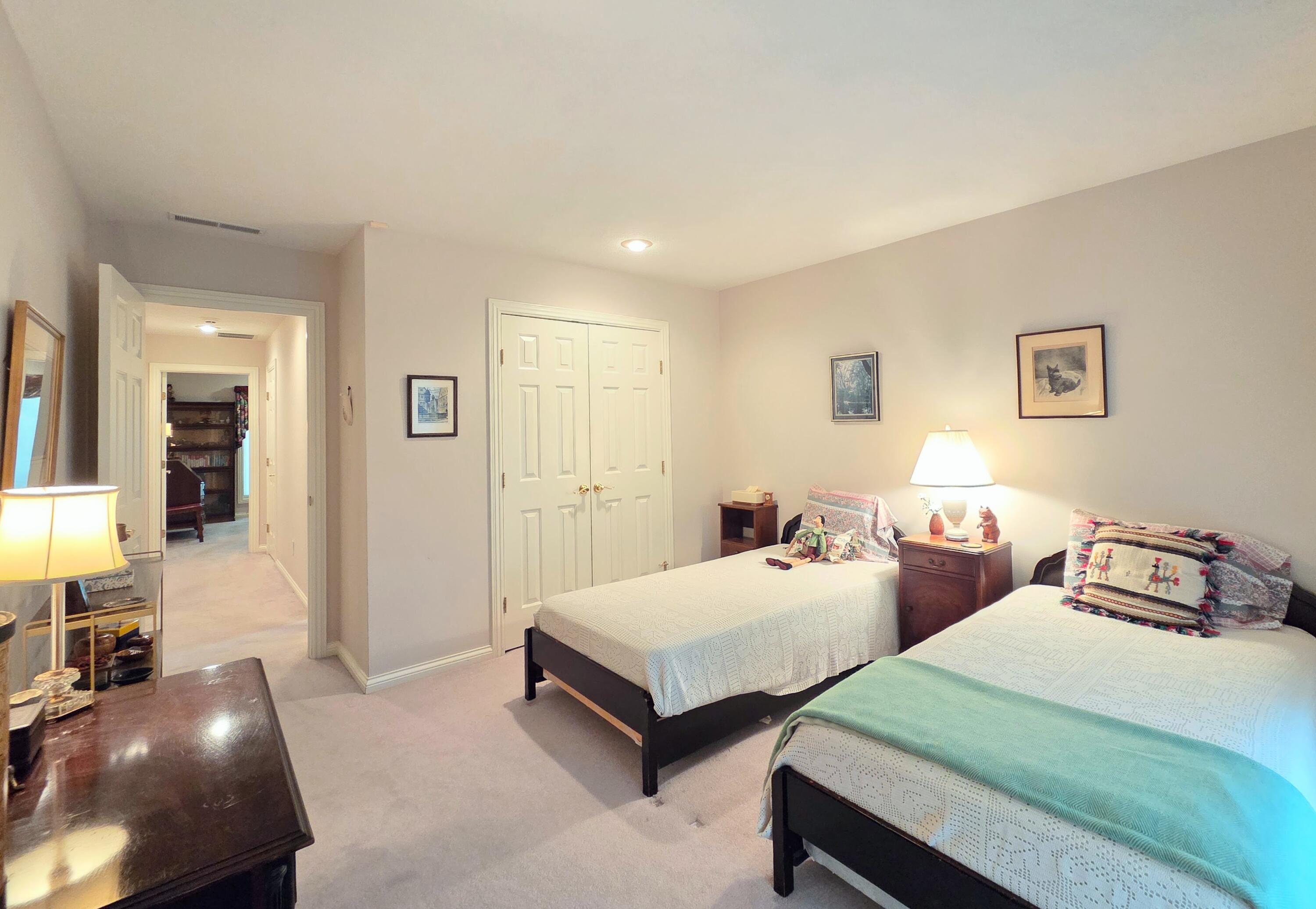 1228 West Beekman Street Property Photo 42