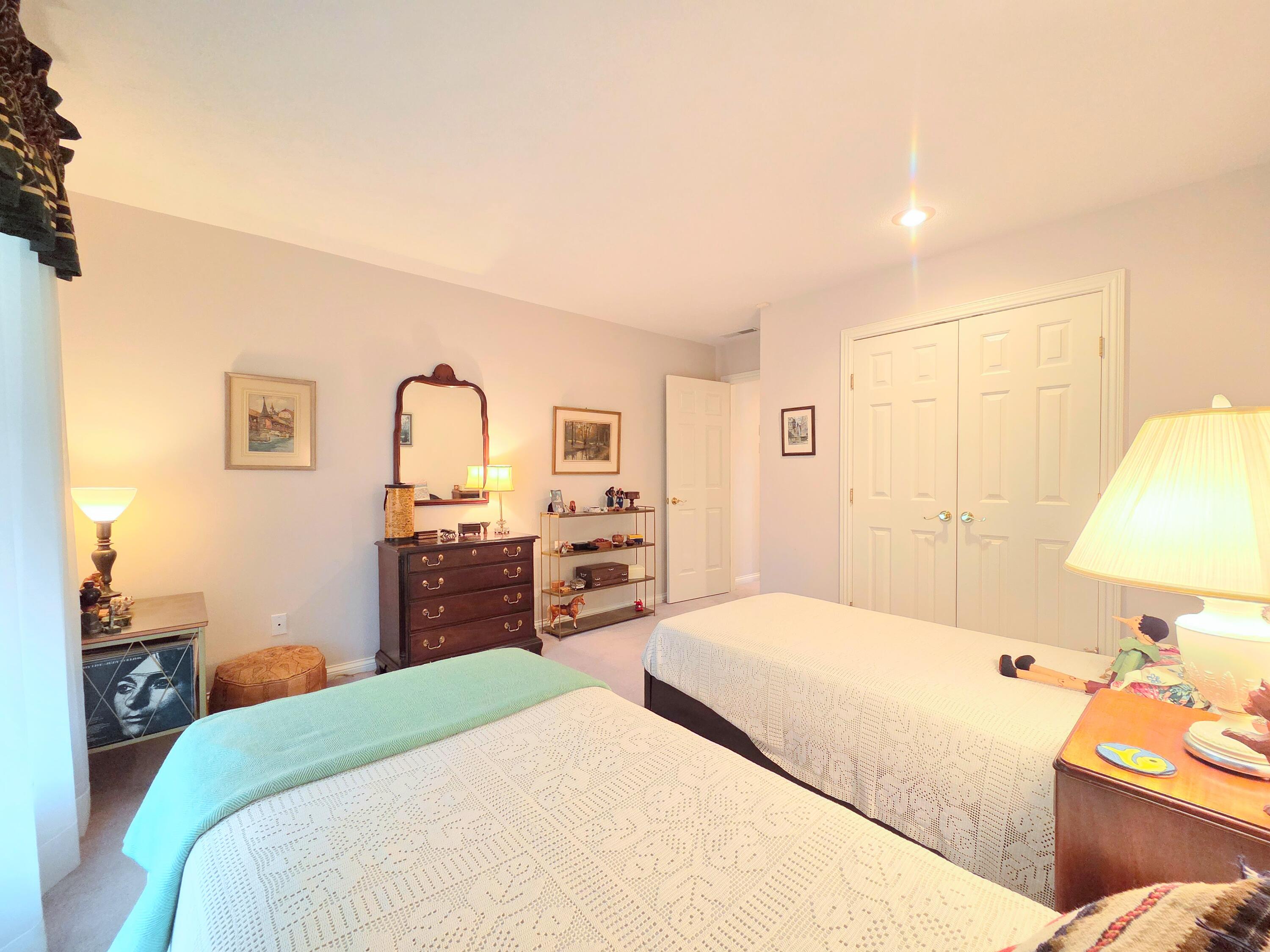 1228 West Beekman Street Property Photo 43