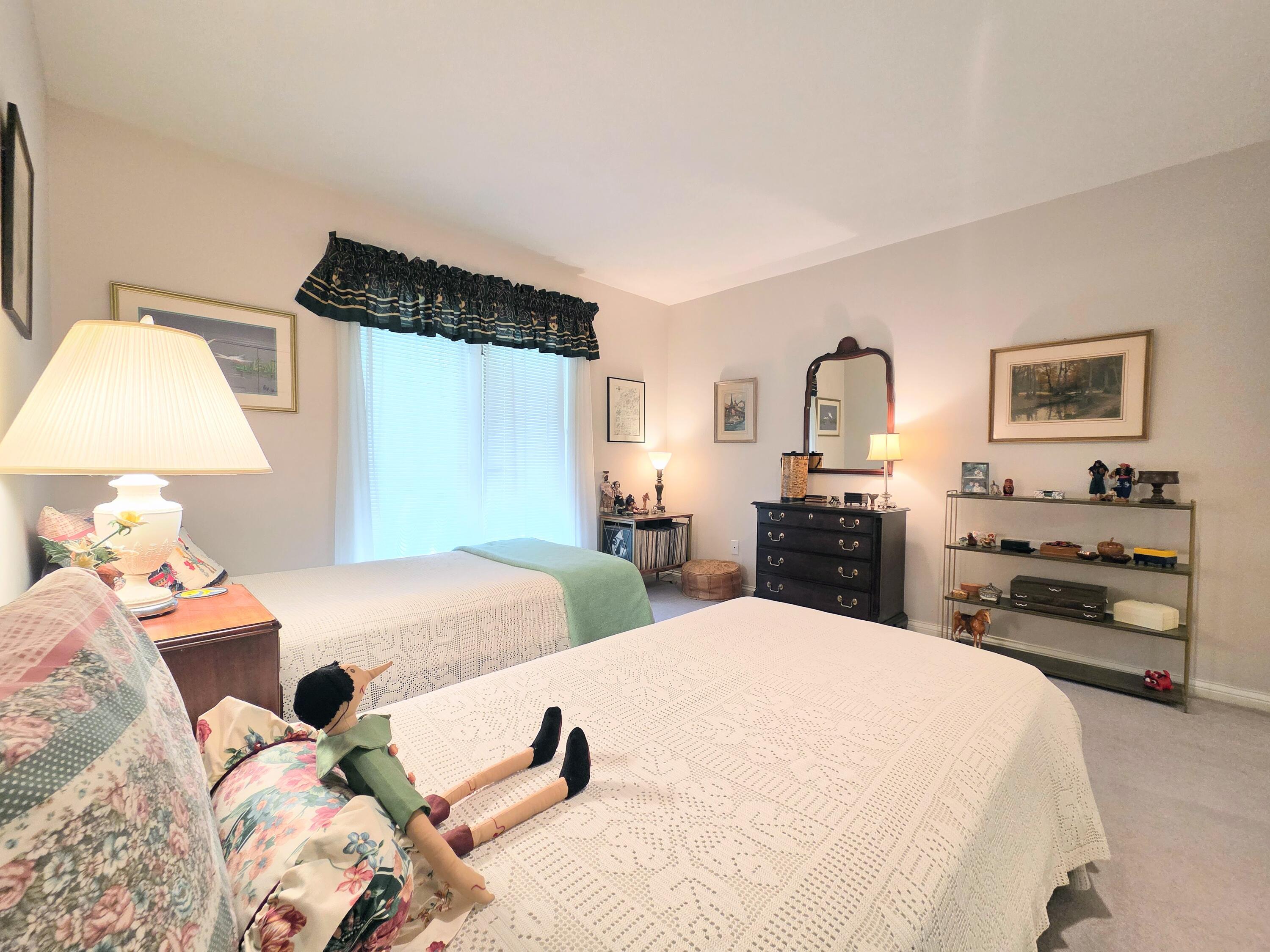 1228 West Beekman Street Property Photo 44
