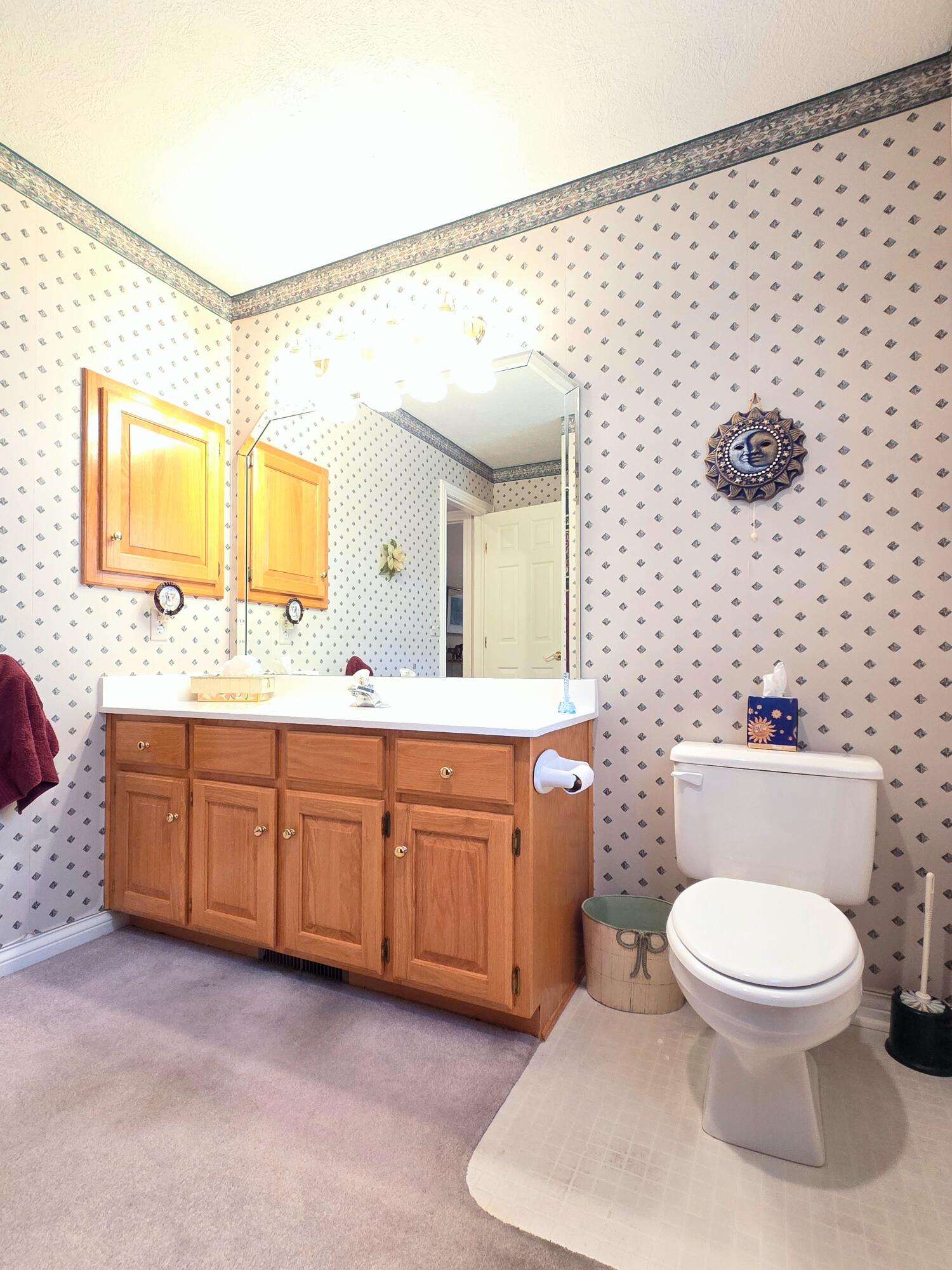 1228 West Beekman Street Property Photo 48