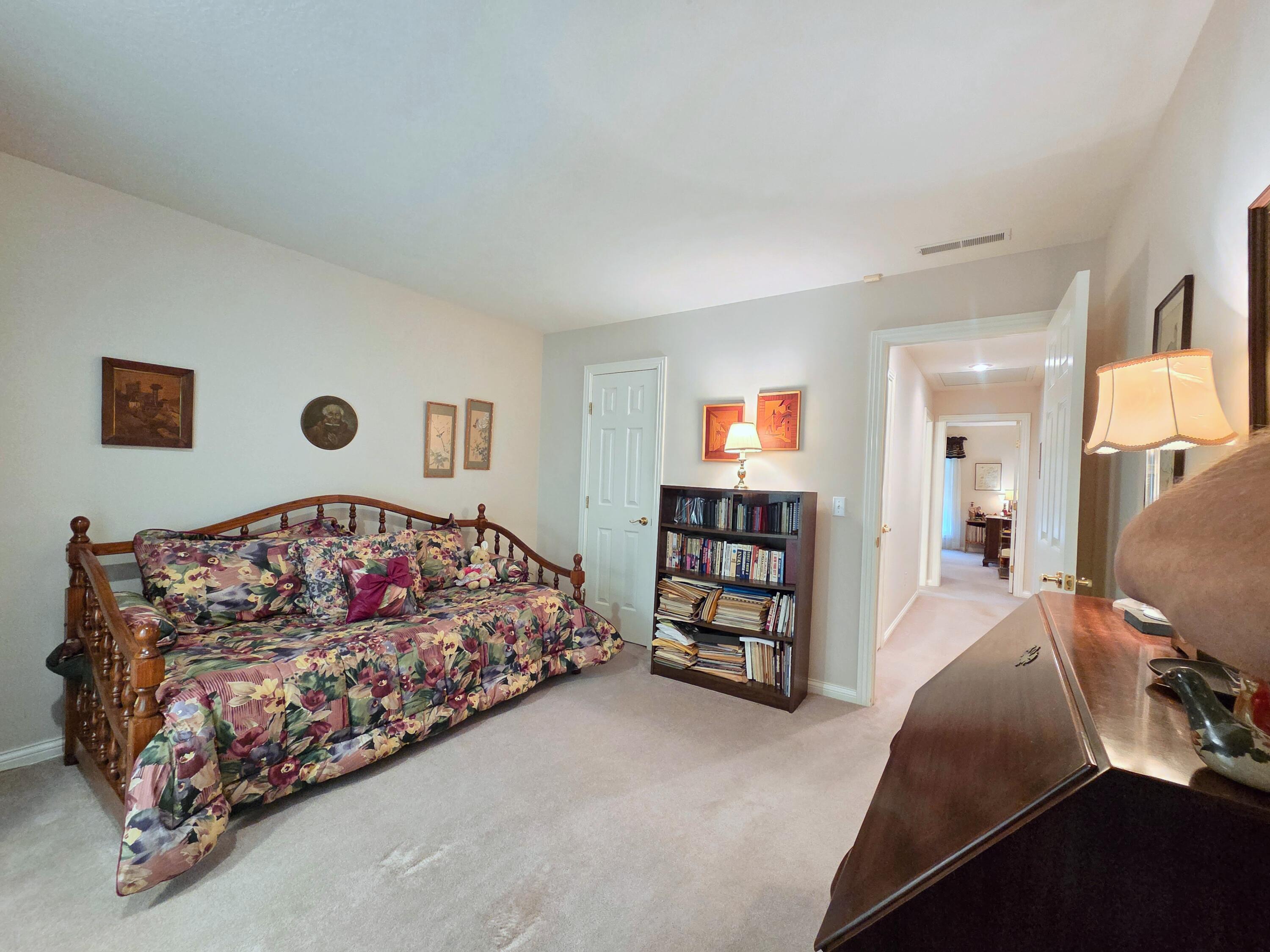 1228 West Beekman Street Property Photo 50