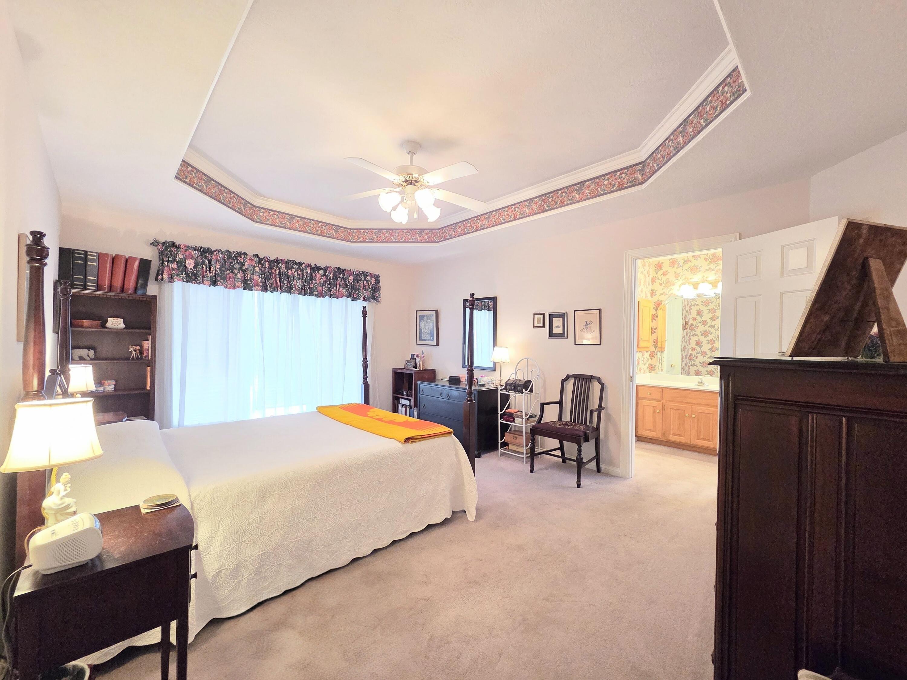1228 West Beekman Street Property Photo 55