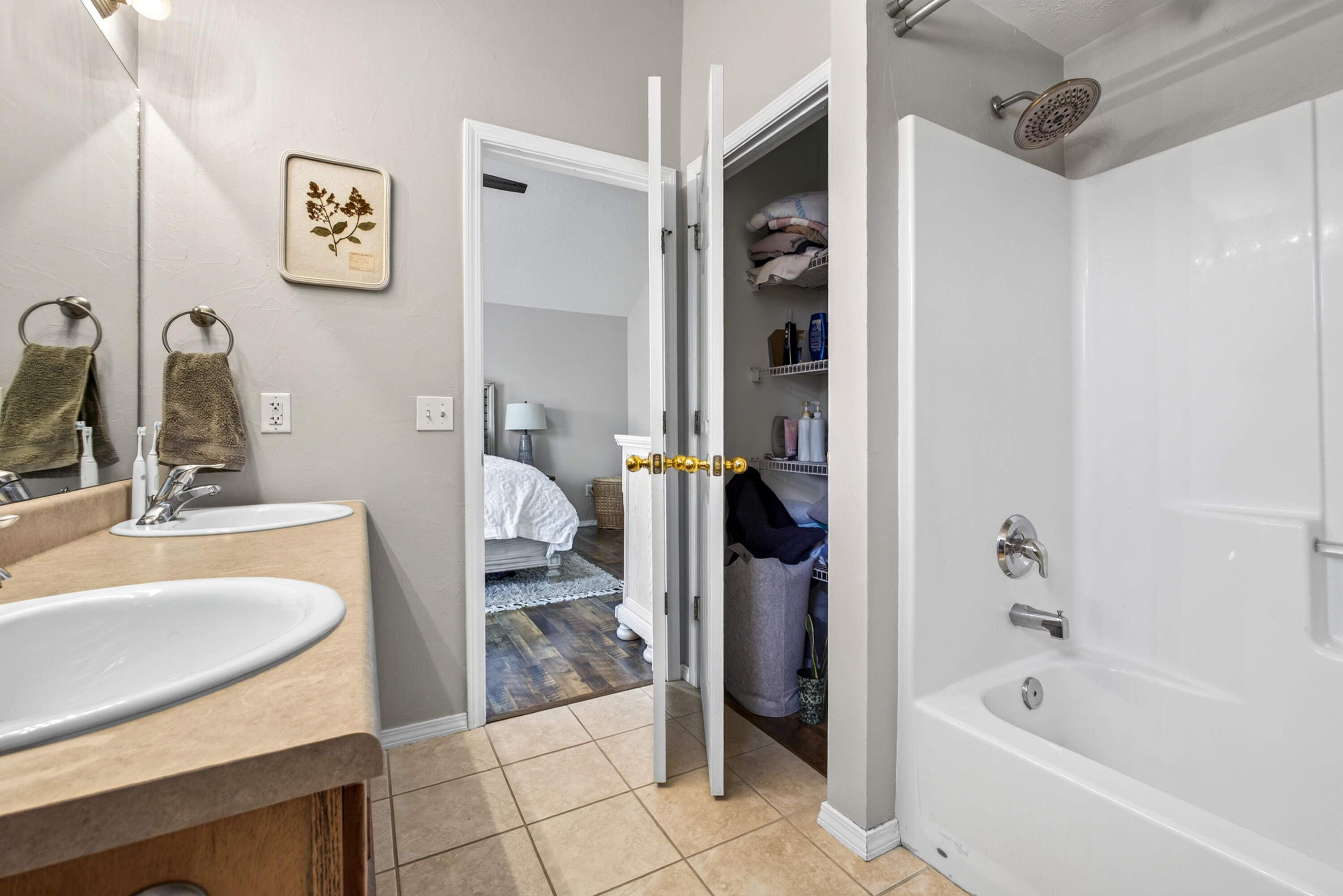 412 East Kay Street Property Photo 15
