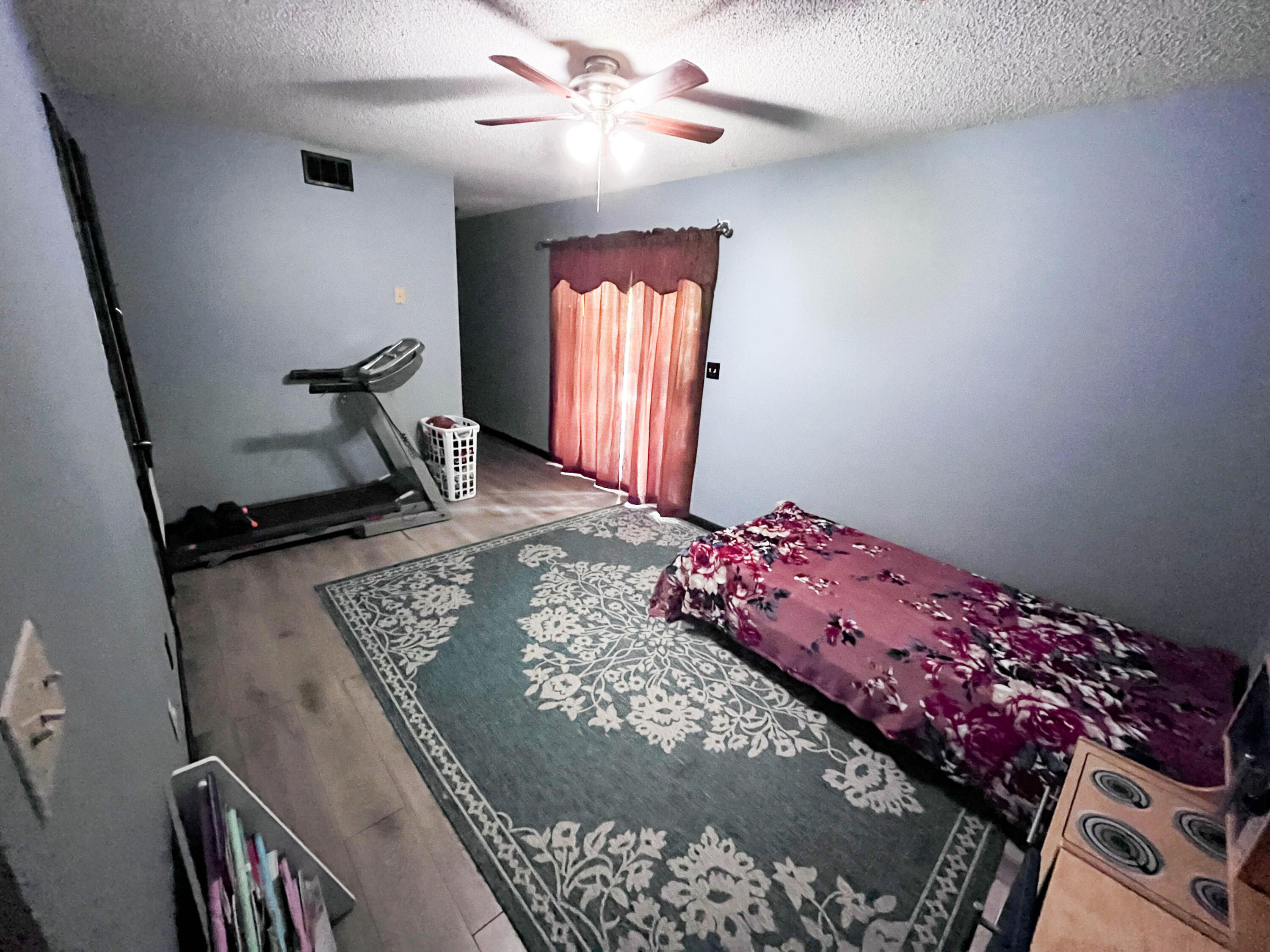 1501 Spinnenwebber Street Property Photo 29