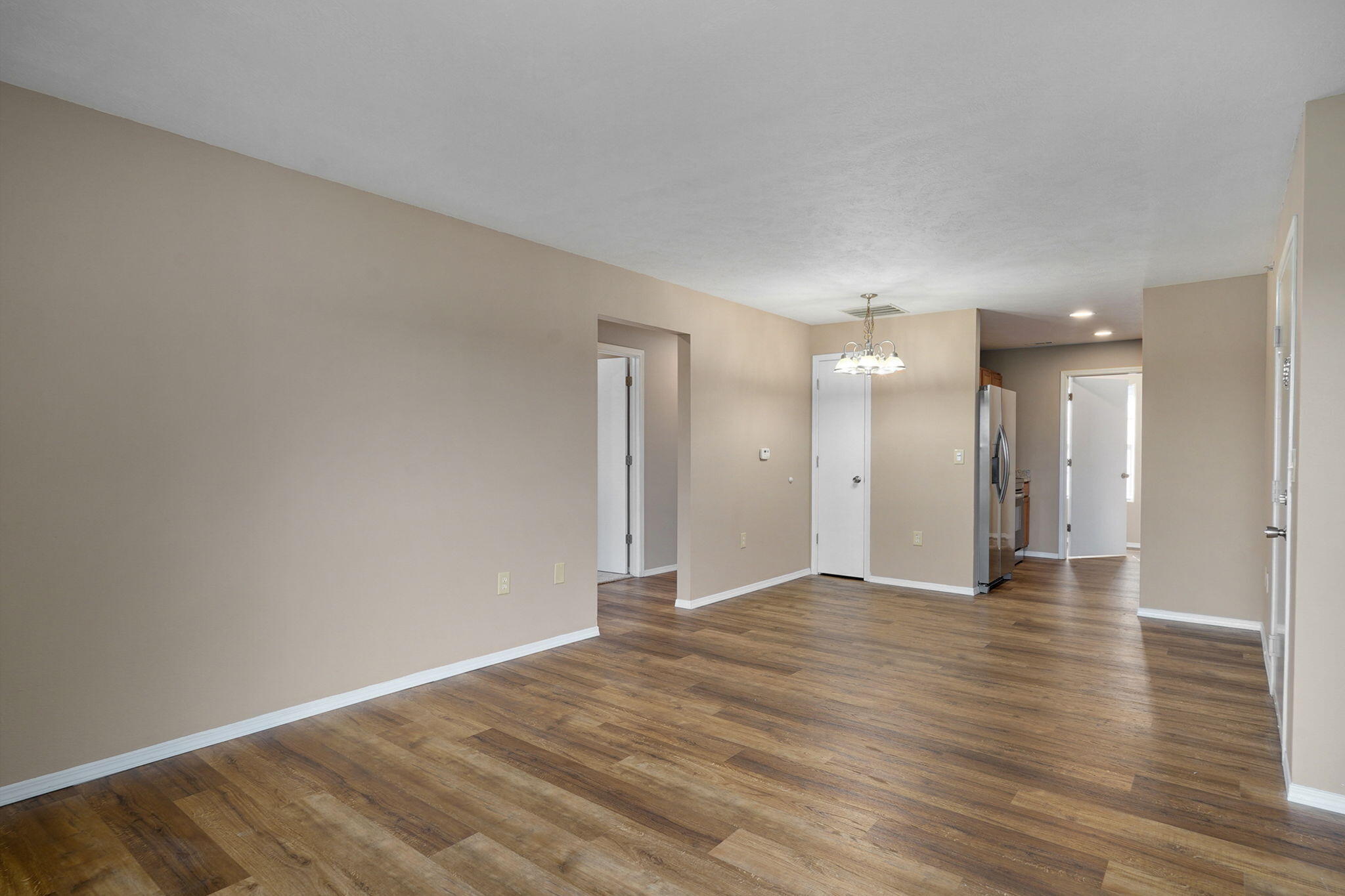 2911 Vineyards Parkway 6-6 Property Photo 6