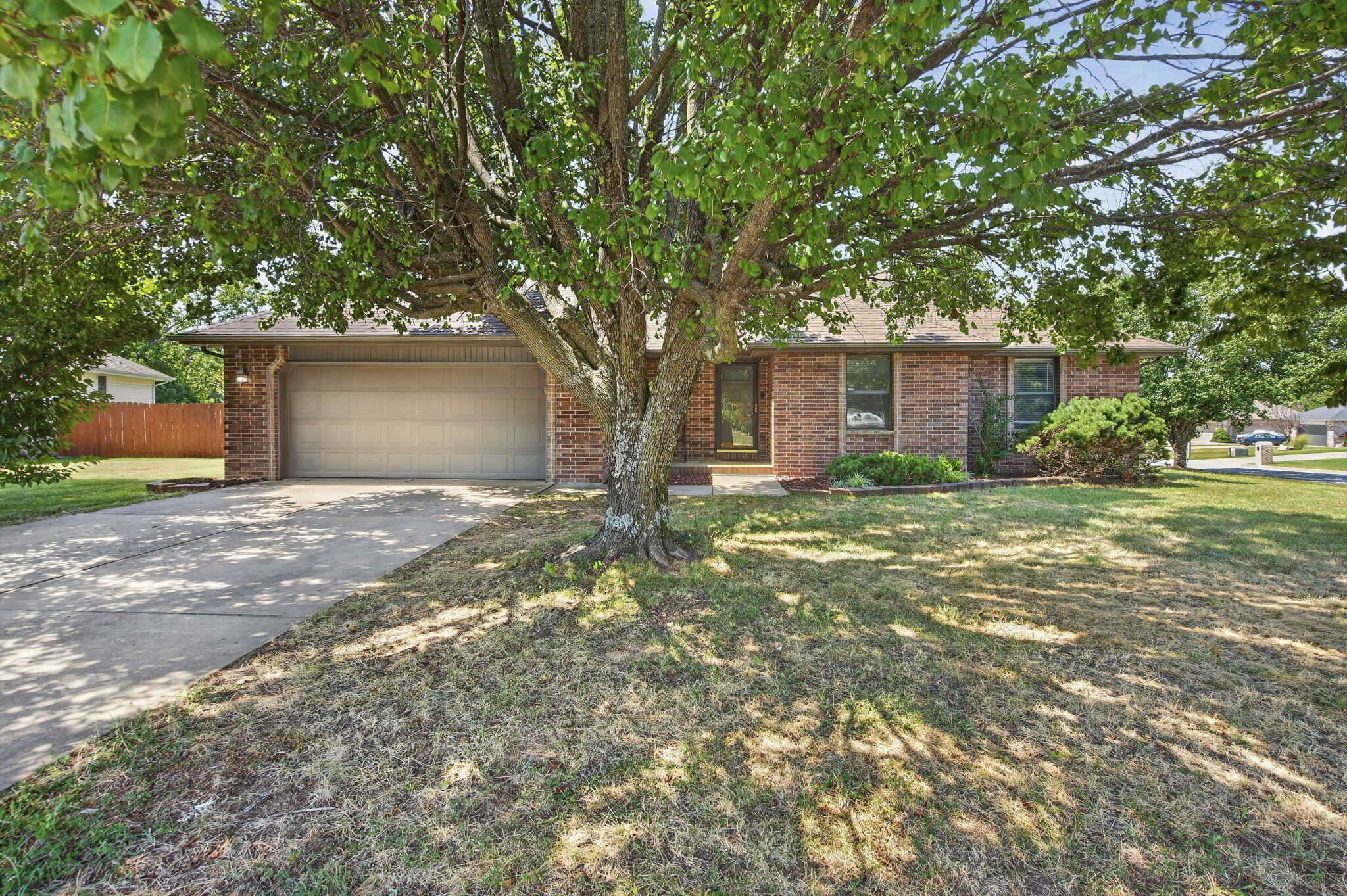 3648 West Shawnee Drive Property Photo 2