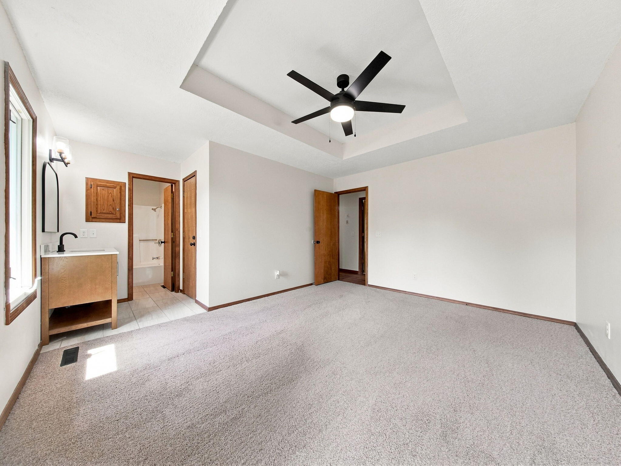 2738 East Verona Street Property Photo 17