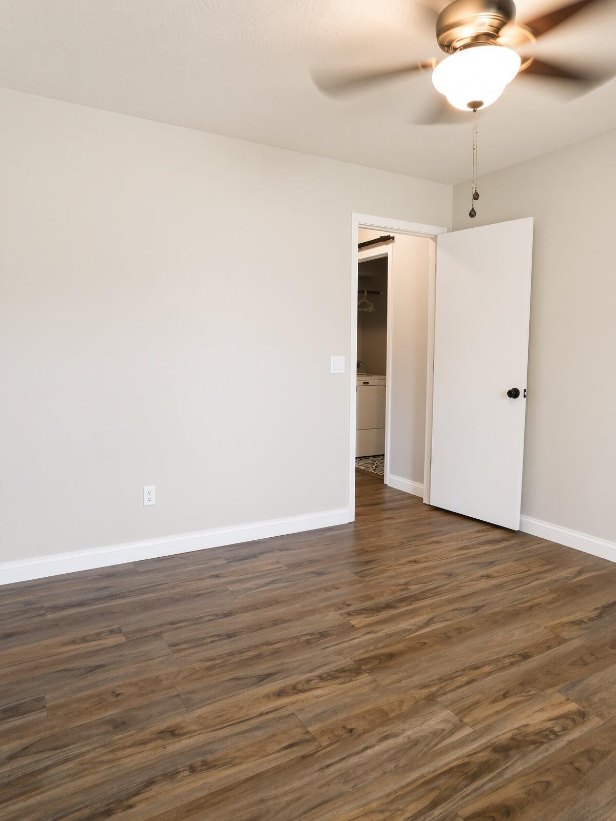 3150 South Sagamont Avenue 121 Property Photo 17