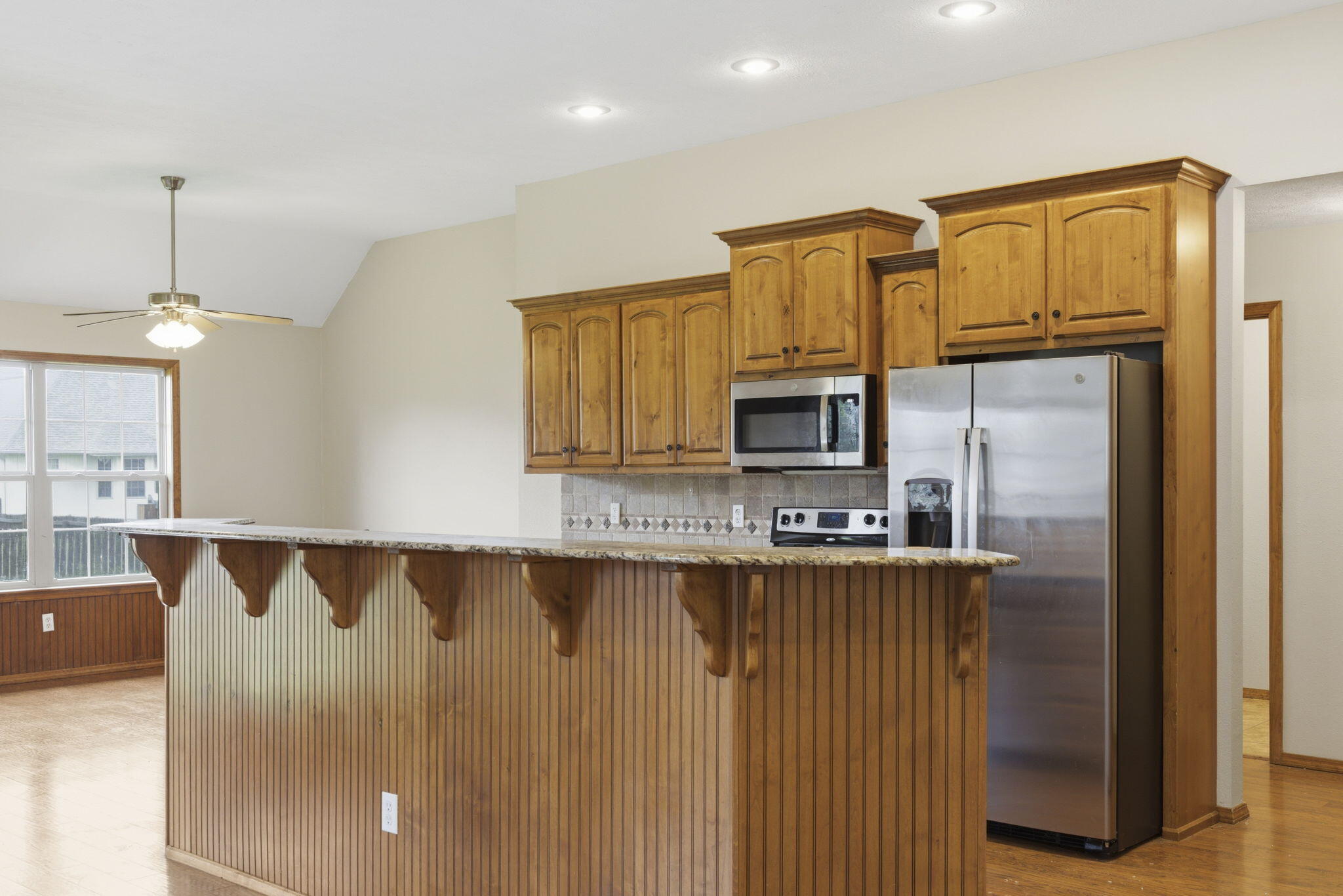 5535 South Dayton Avenue Property Photo 8