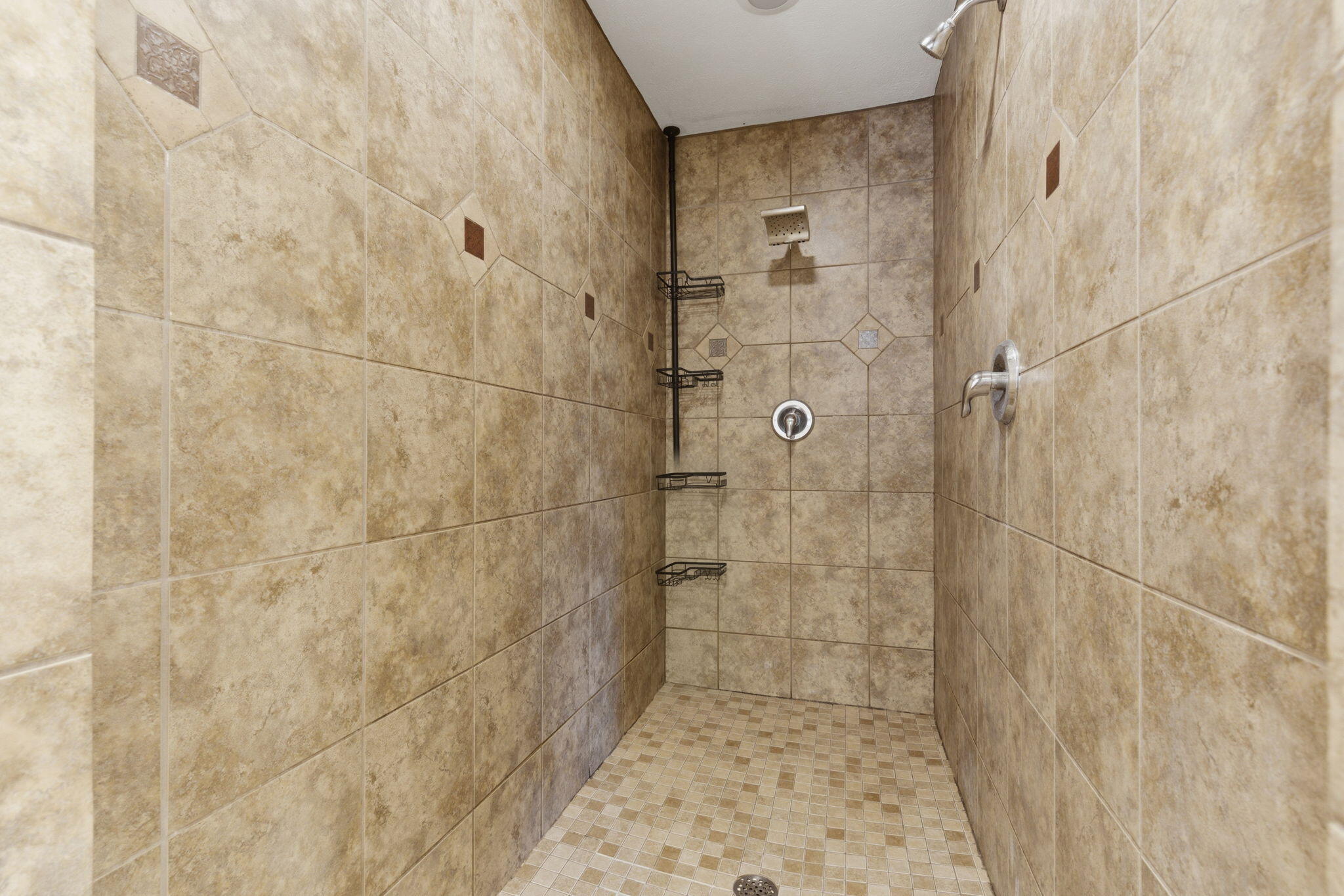 5535 South Dayton Avenue Property Photo 18