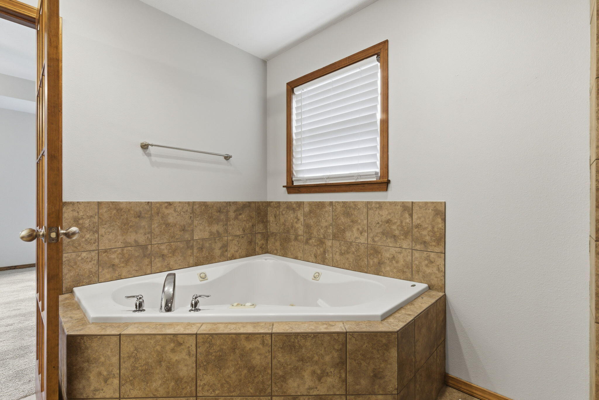 5535 South Dayton Avenue Property Photo 19