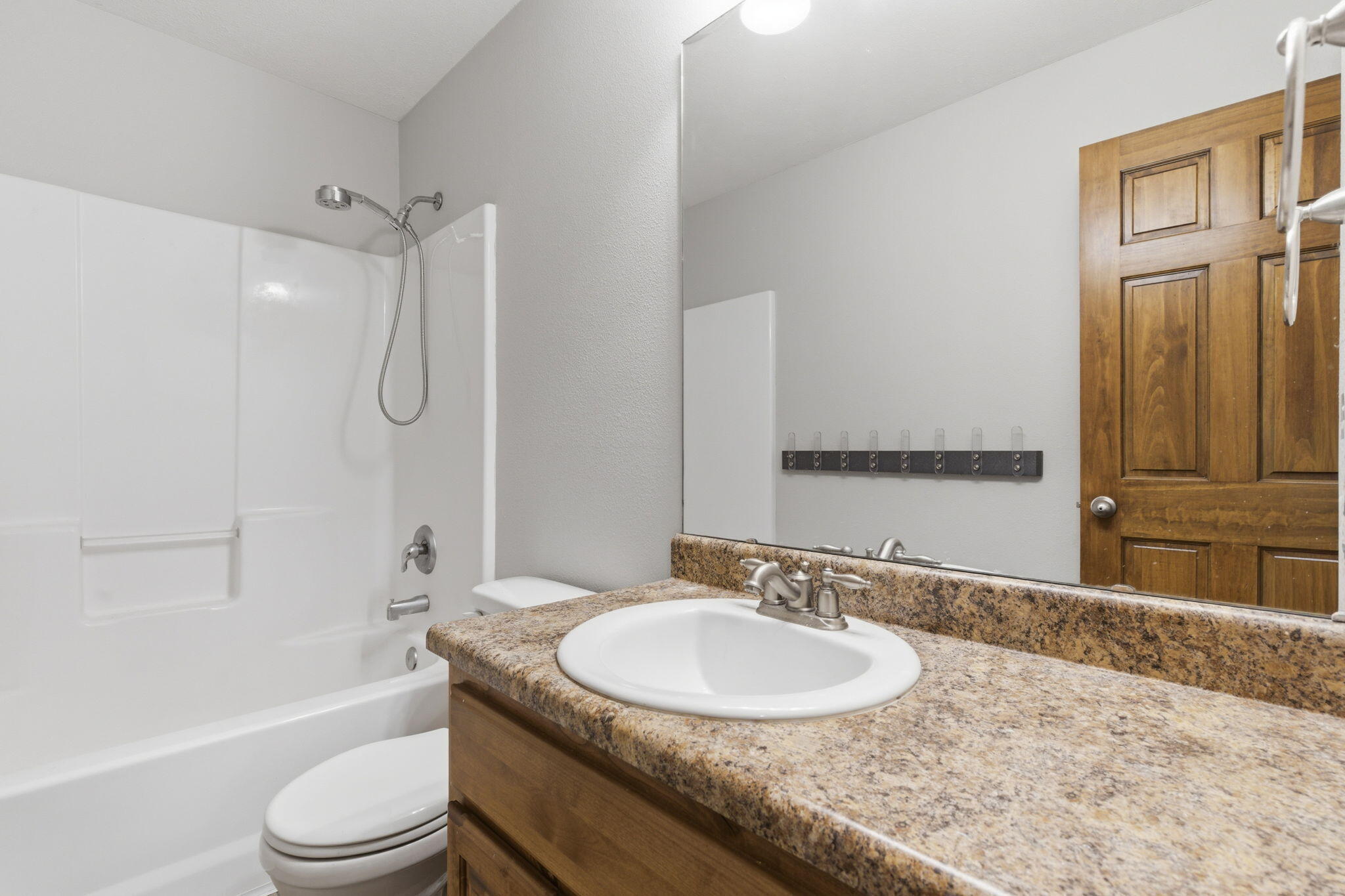 5535 South Dayton Avenue Property Photo 24