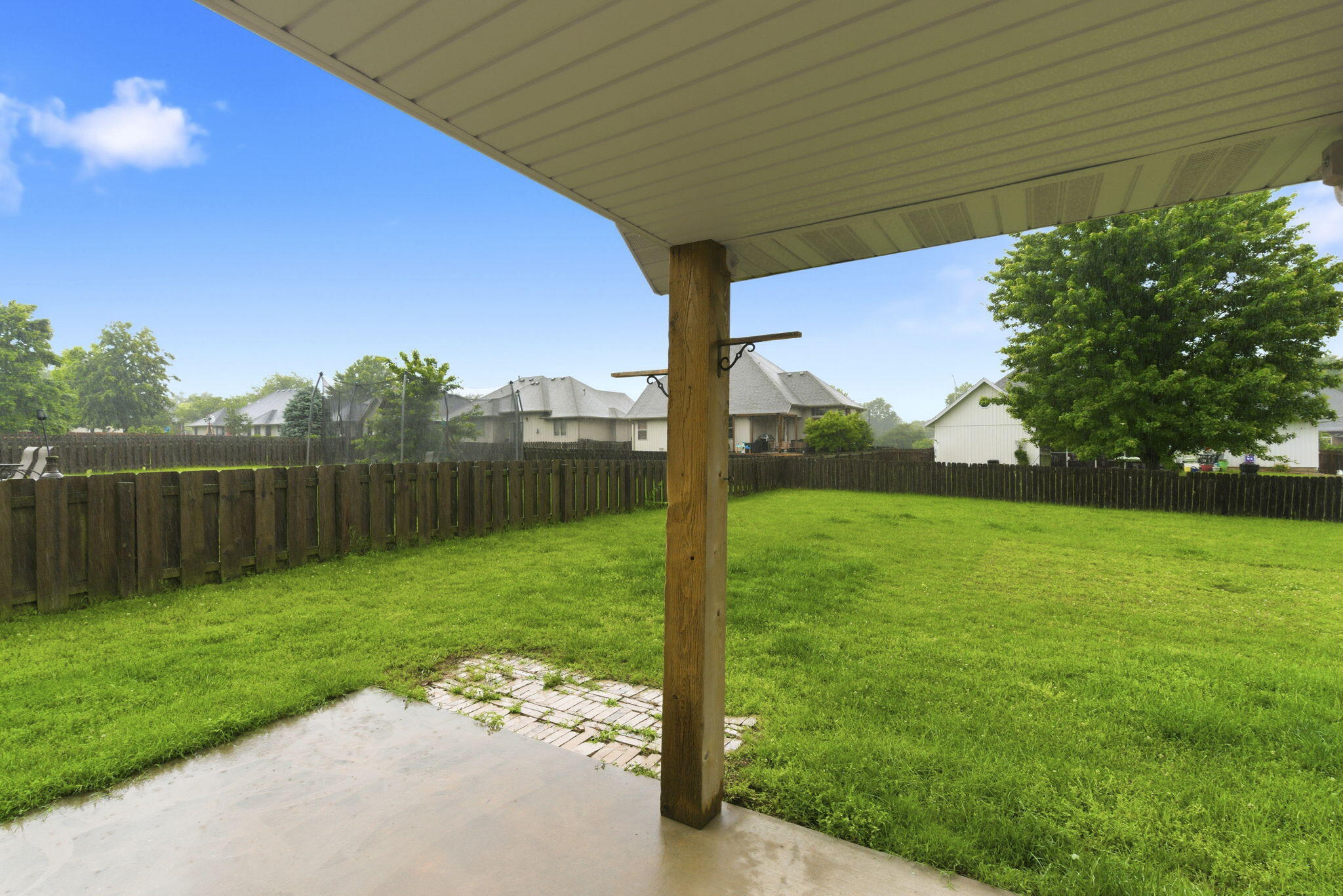 5535 South Dayton Avenue Property Photo 28