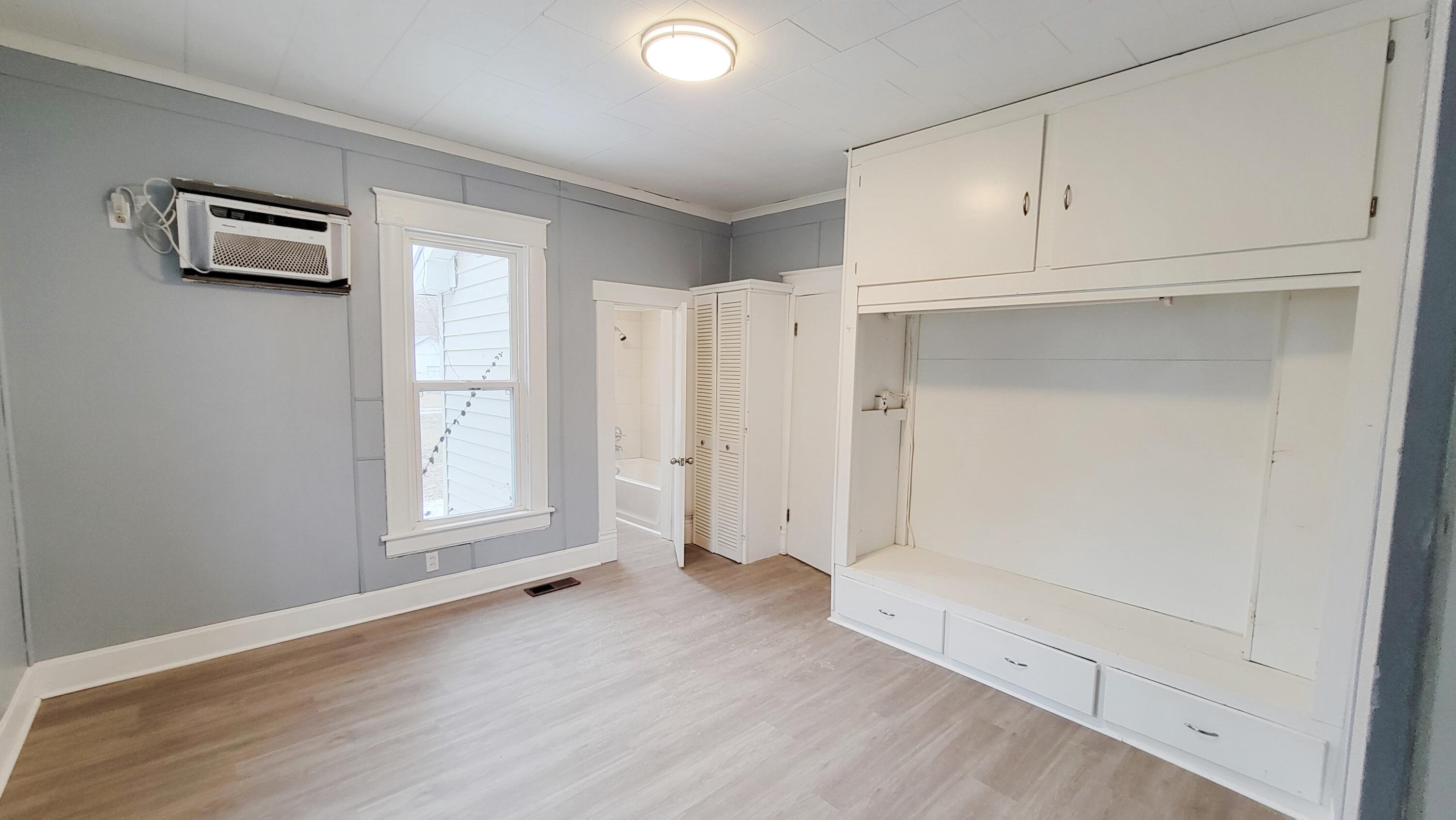 941 West Brower Street Property Photo 6