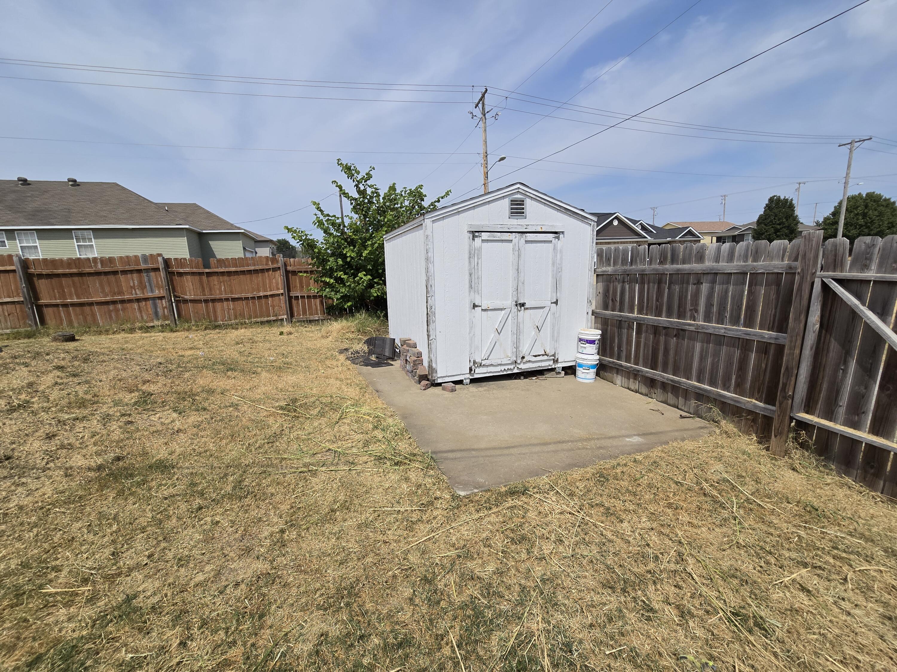 2401 South Wall Avenue Property Photo 32