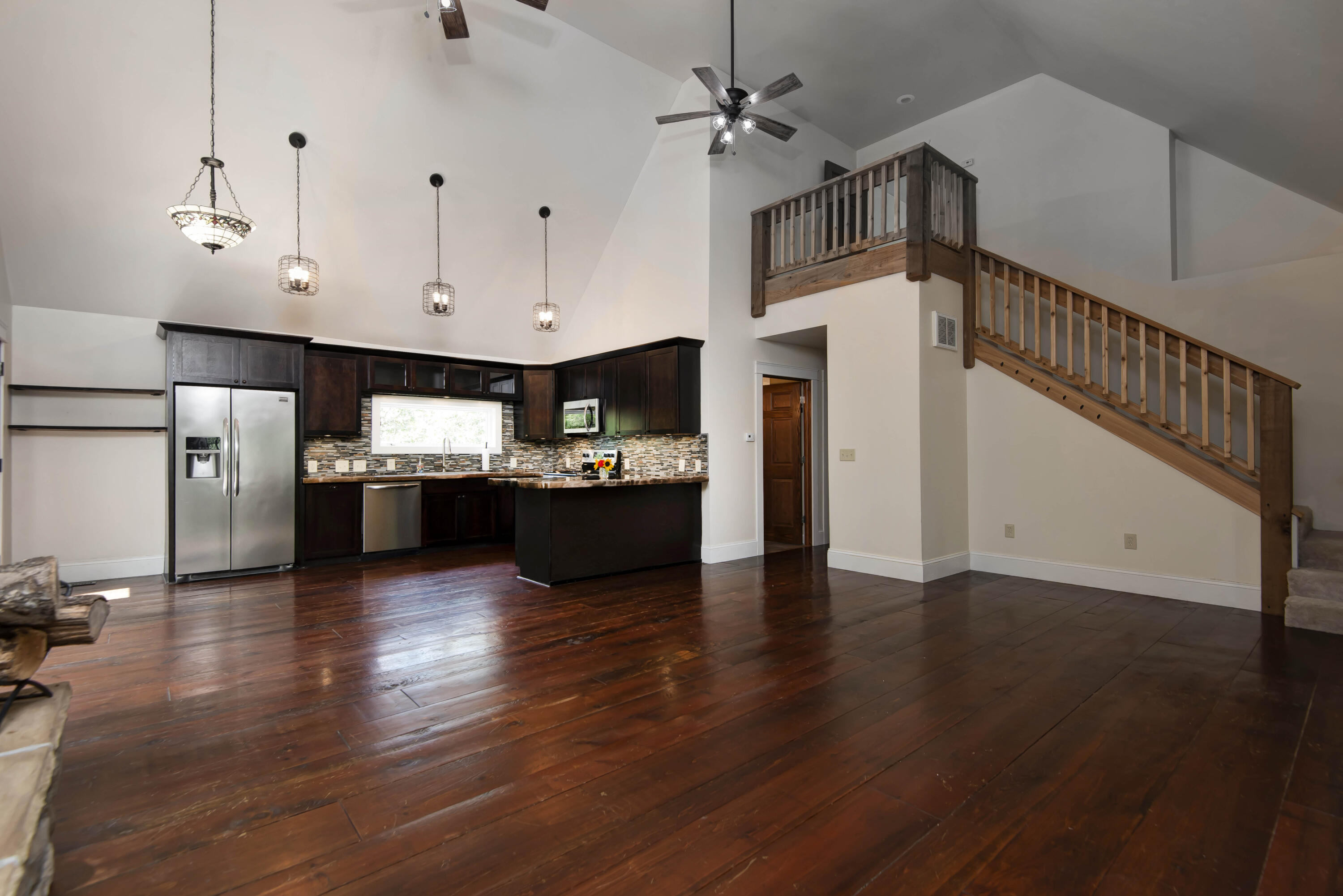 511 Timberlane Drive Property Photo 9
